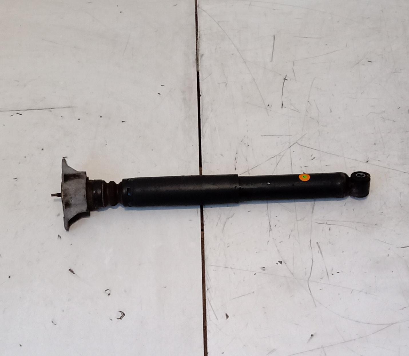 Ammortizzatore posteriore sinistro