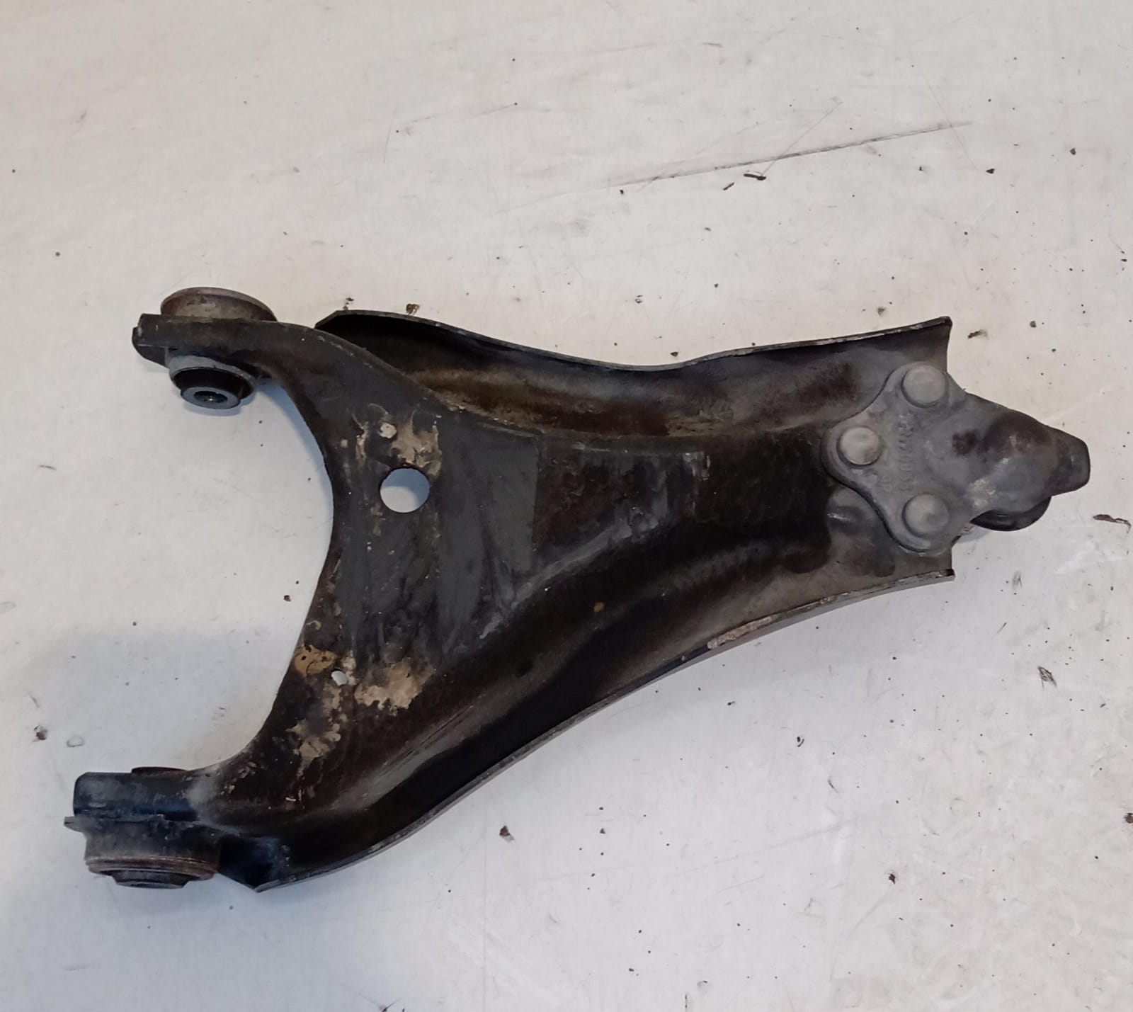 Braccio oscillante anteriore sinistro