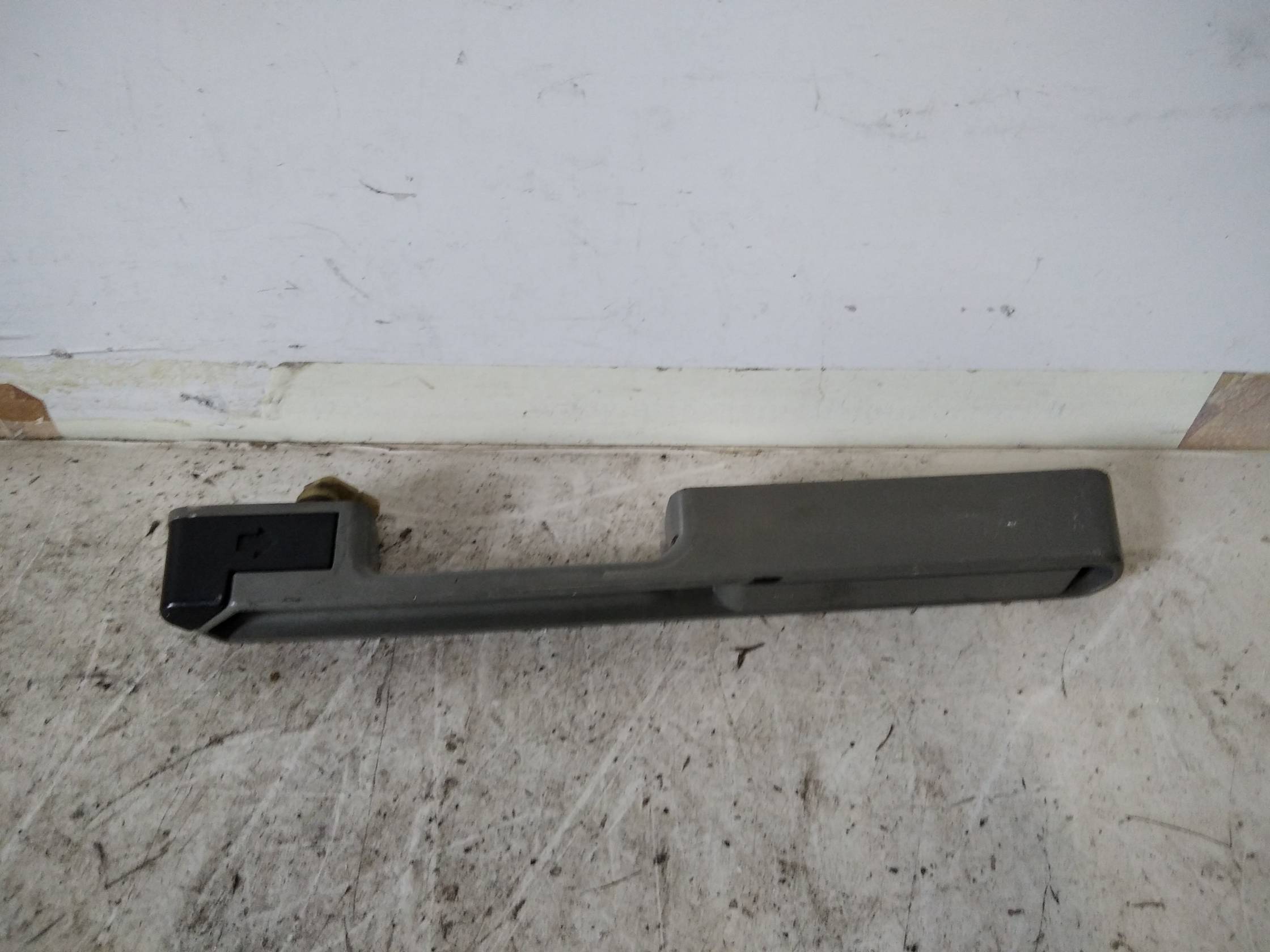 Maniglia int. apertura  porta ant. dx.