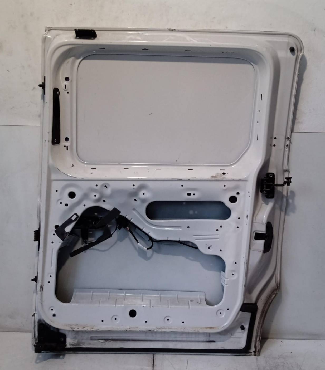 Porta scorrevole destra Porta scorrevole destra