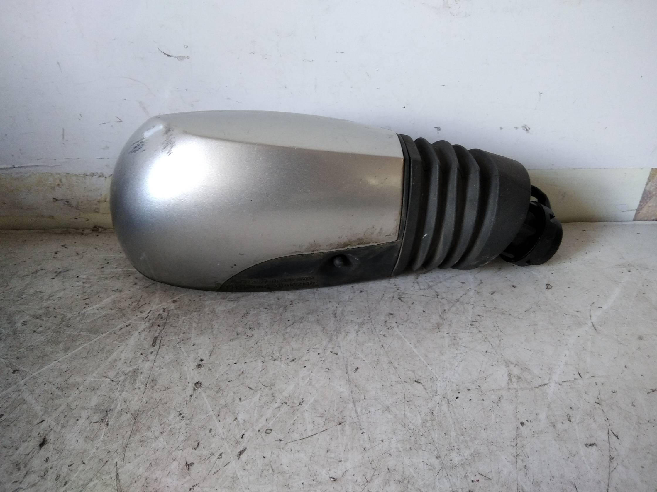 Retrovisore est. dx.