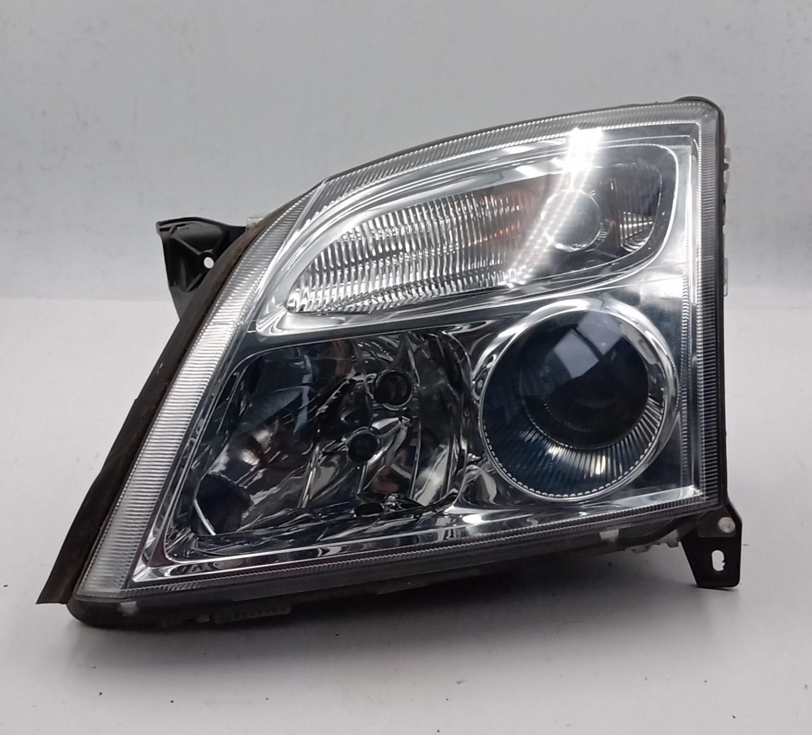 Fanale anteriore sinistro