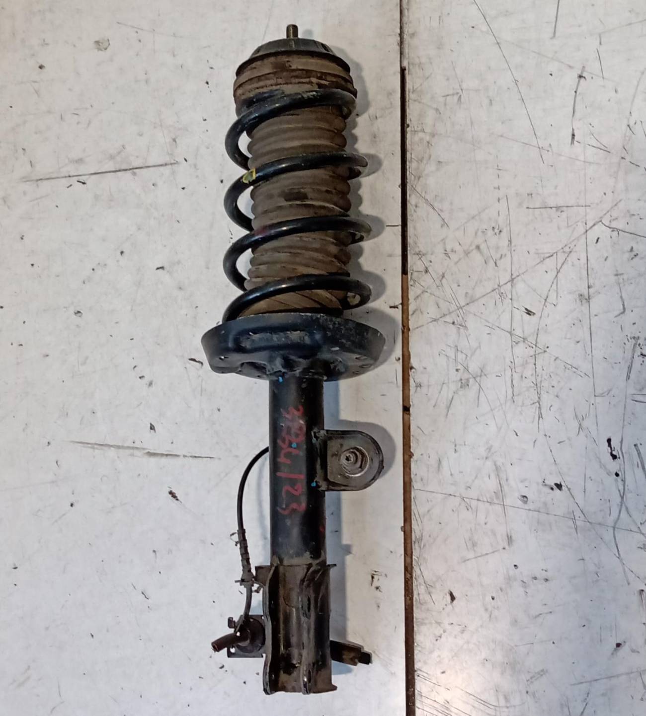 Ammortizzatore anteriore sinistro