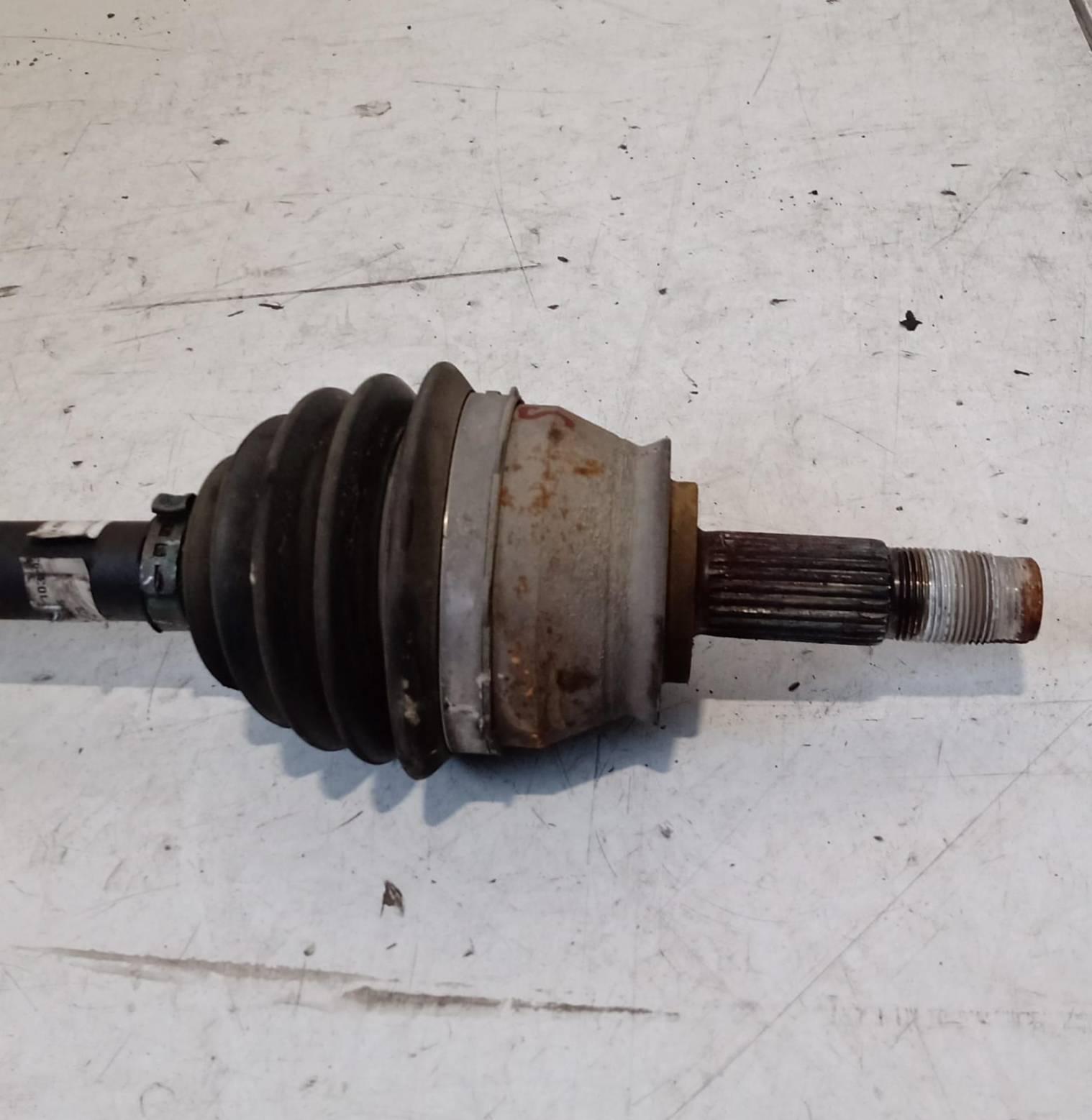 Semiasse anteriore sinistro