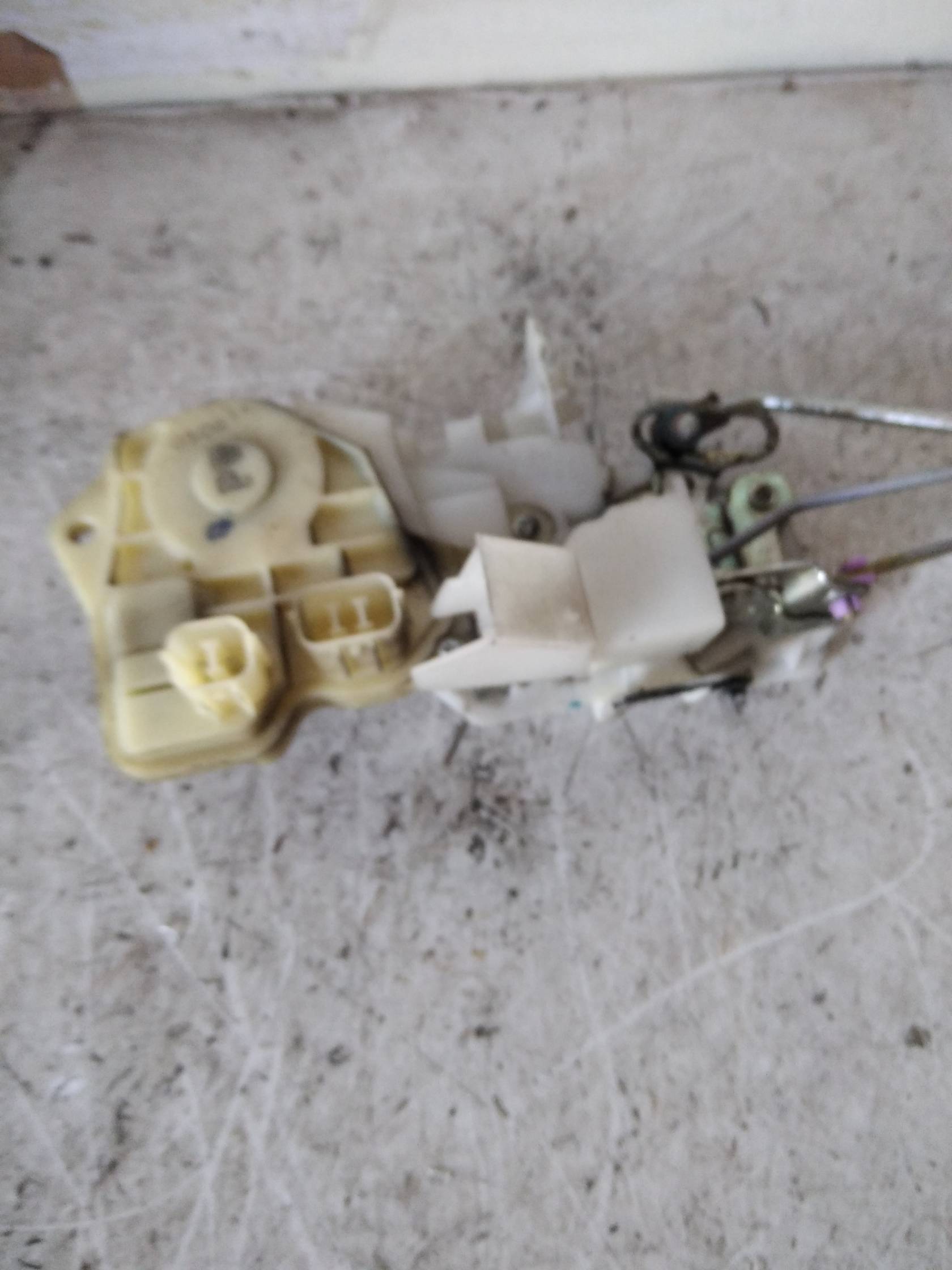 Serratura porta post. sx.