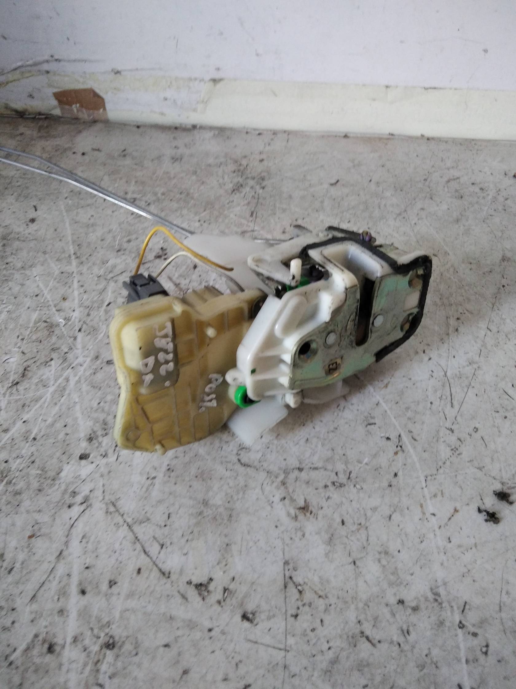 Serratura porta ant. dx.