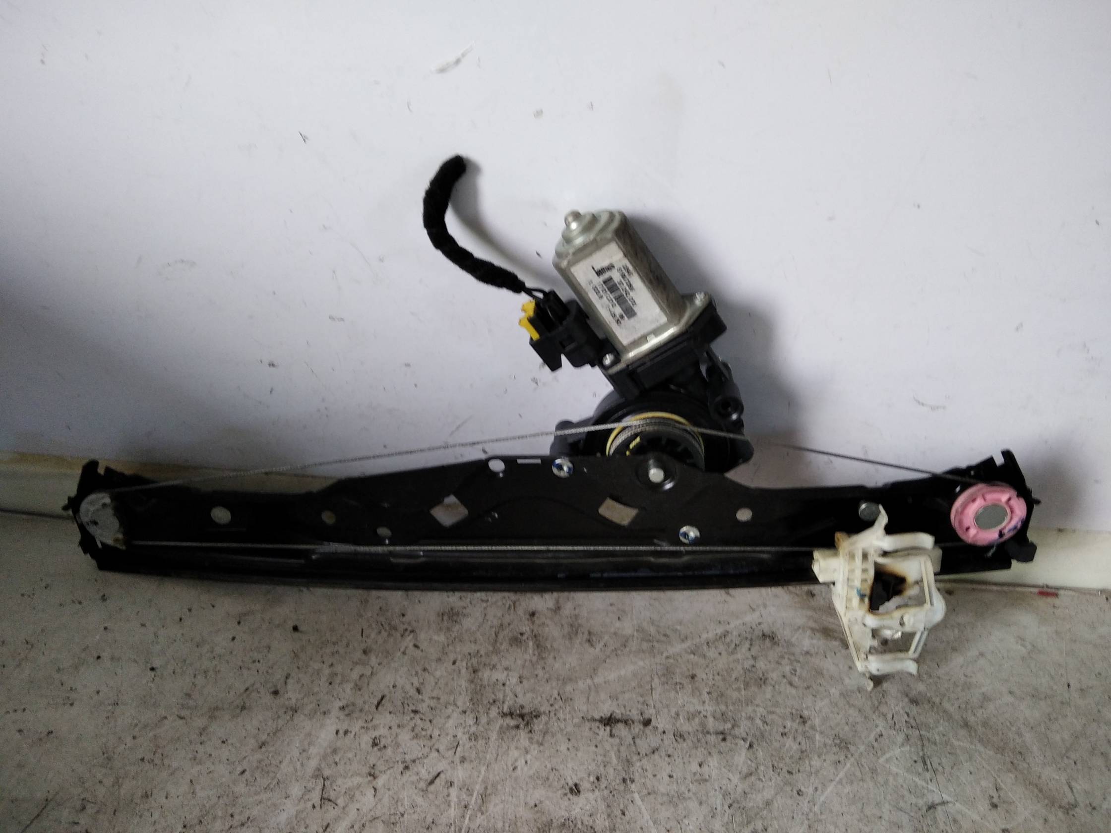 Alzacristallo elettr. porta ant. con motorino sx.