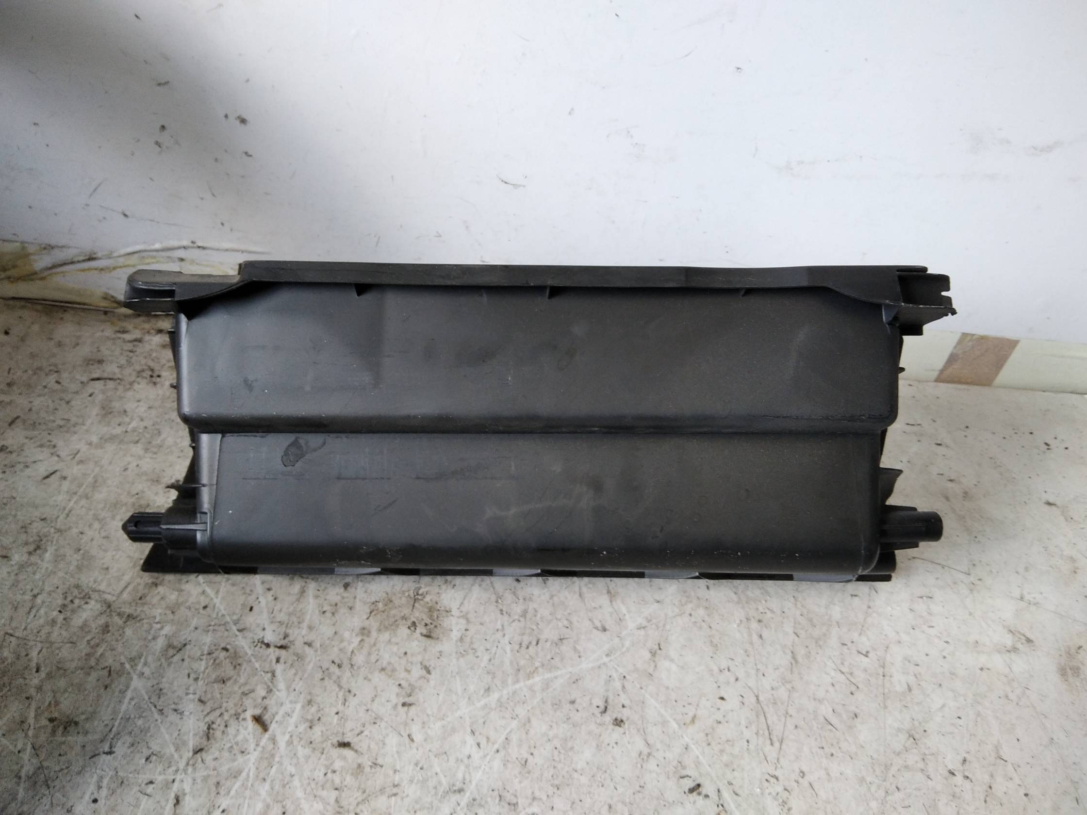 Cassetto portaoggetti centr. plancia