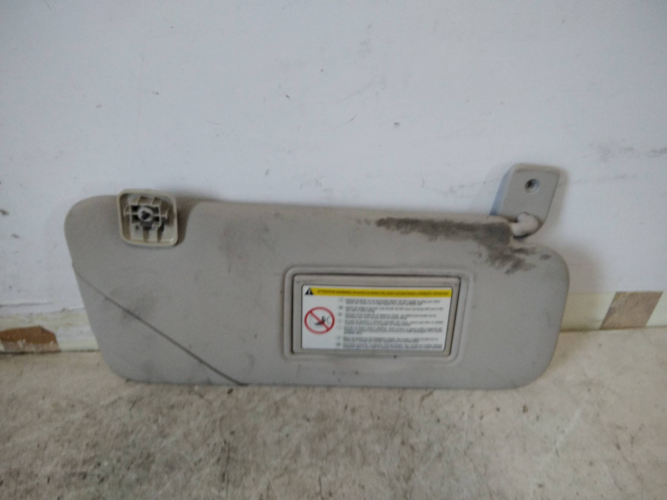 Aletta parasole parabrezza dx.