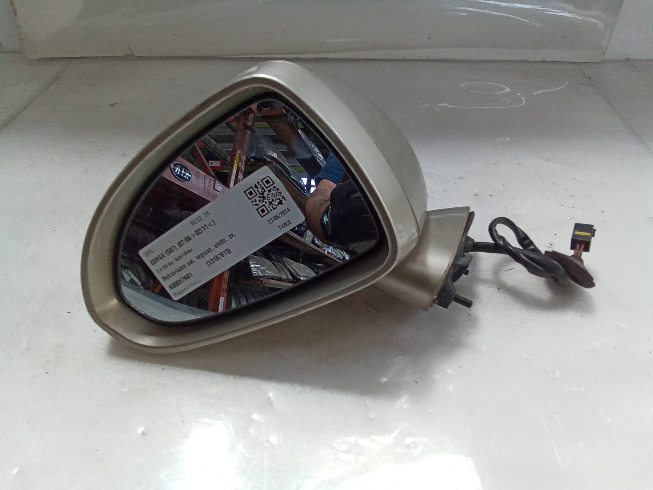 Retrovisore est. regolaz. elettr. sx.