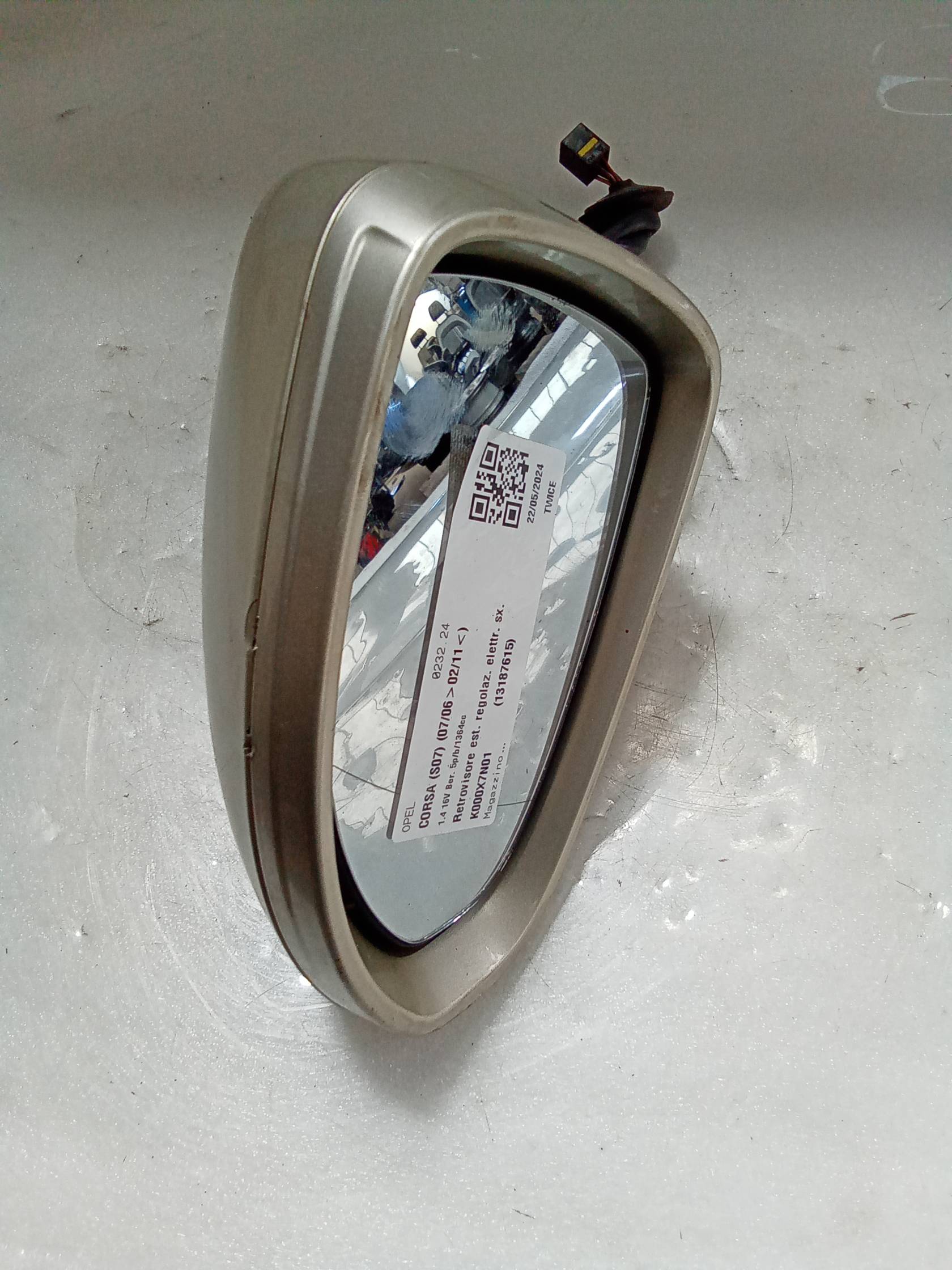 Retrovisore est. regolaz. elettr. sx.