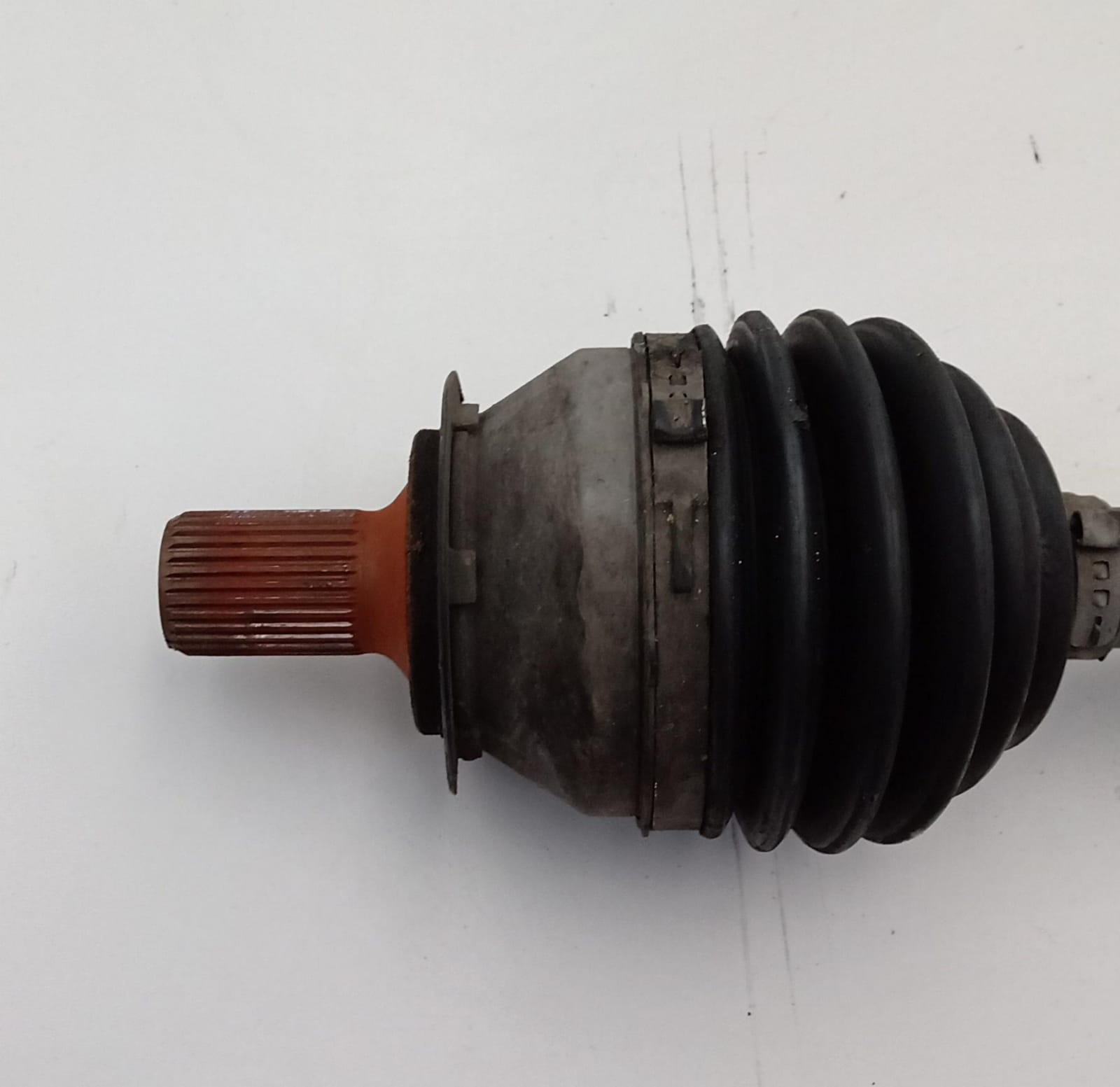 Semiasse anteriore sinistro