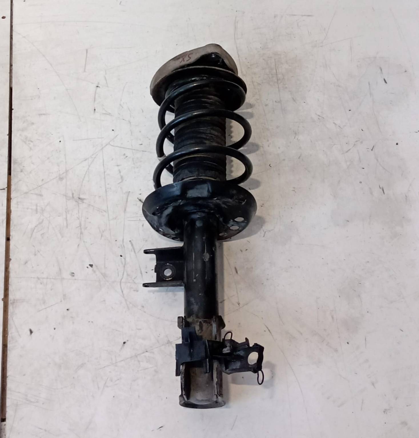 Ammortizzatore anteriore sinistro