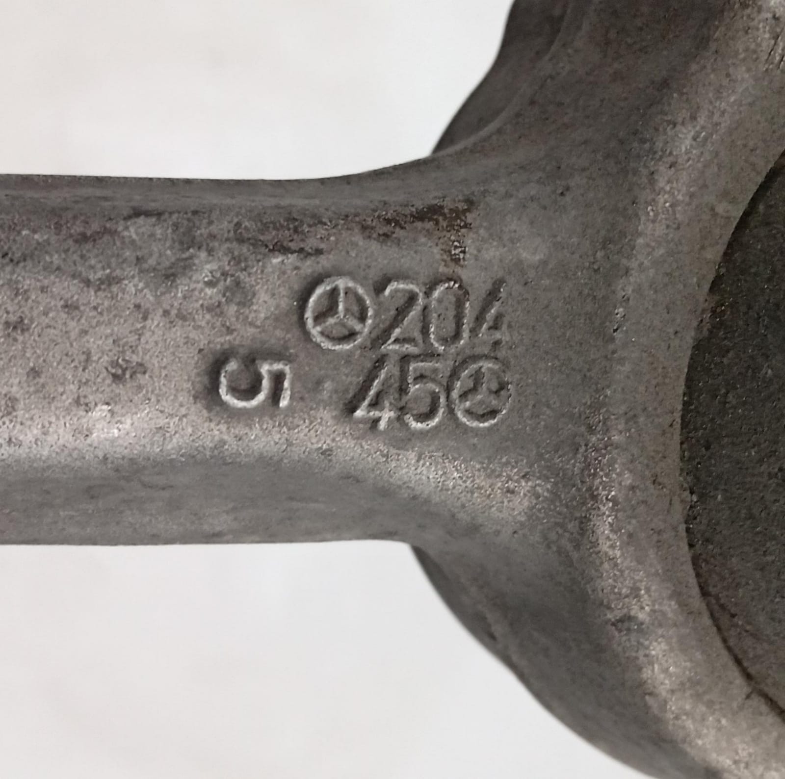 Braccio oscillante anteriore sinistro