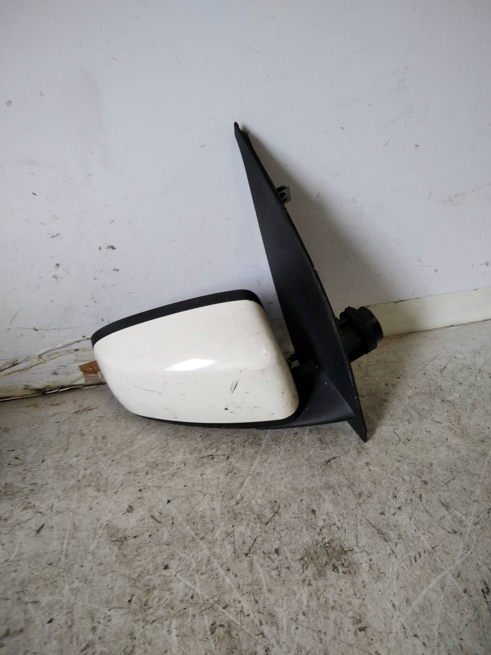 Retrovisore est. dx.