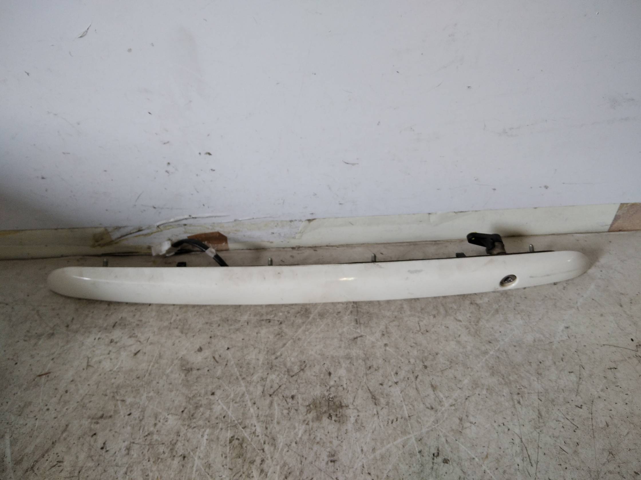 Maniglia portello post. Maniglia portello post.