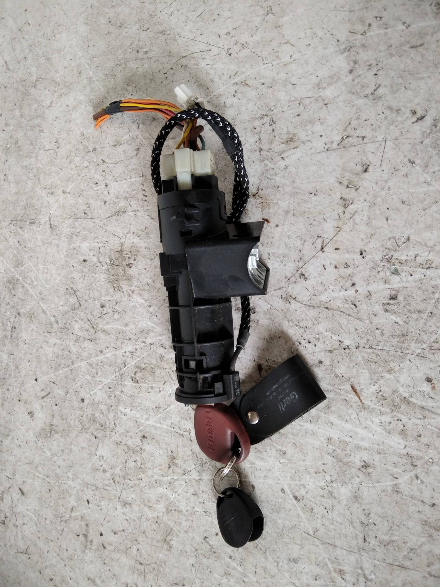 Commutatore avviamento Commutatore avviamento