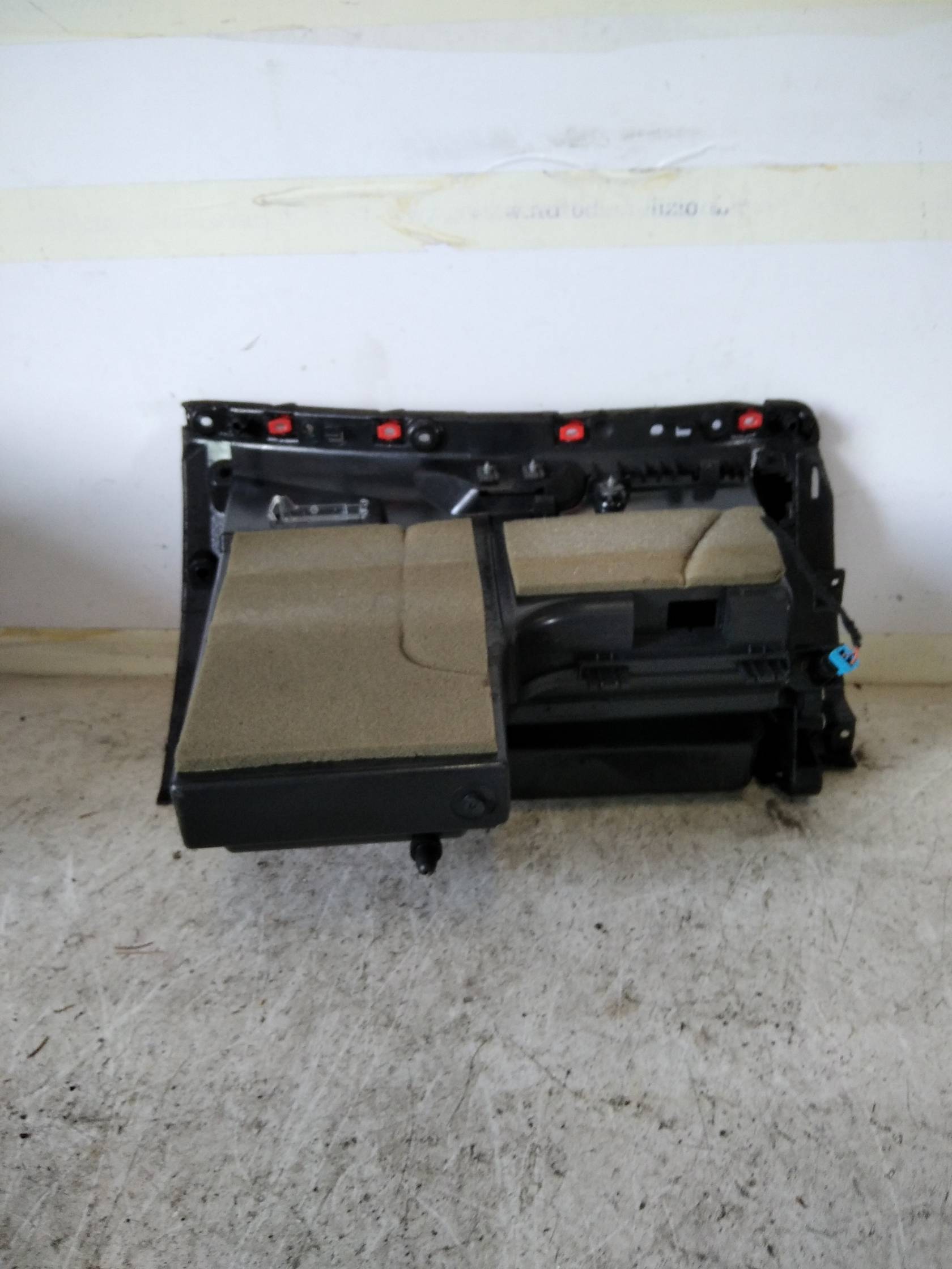 Cassetto portaoggetti inf. plancia dx.