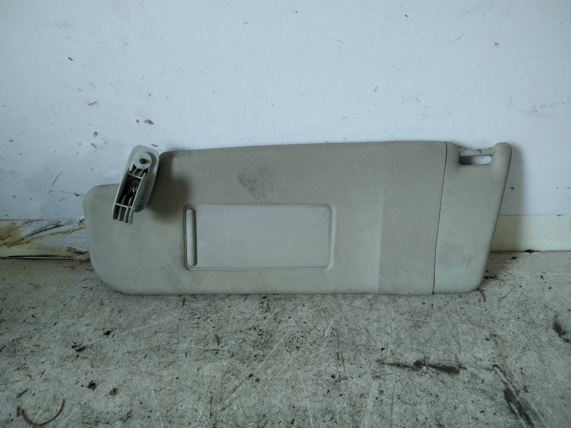 Aletta parasole parabrezza sx.