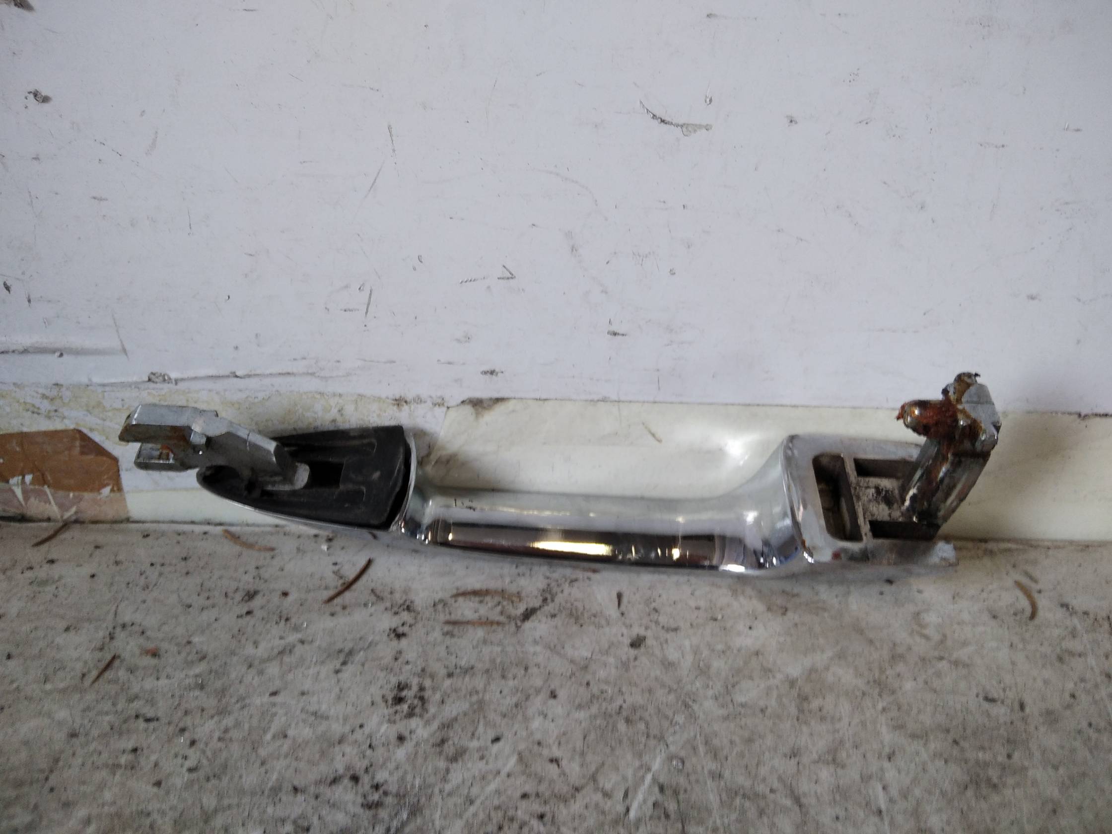 Maniglia porta ant. sx.