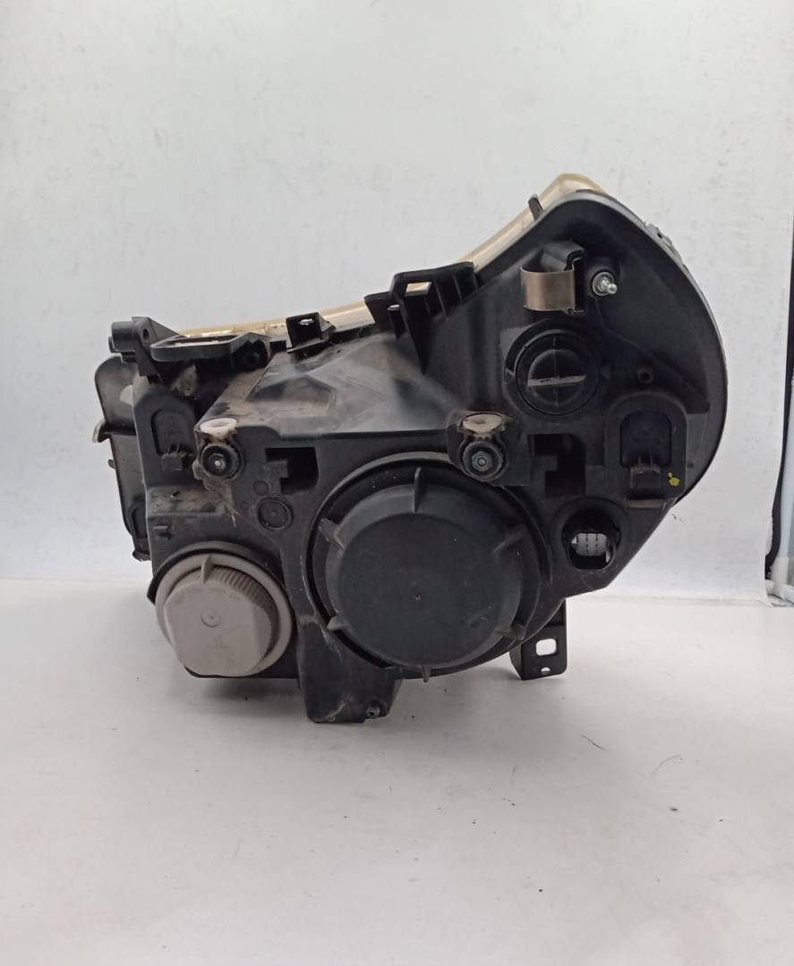 Fanale anteriore destro