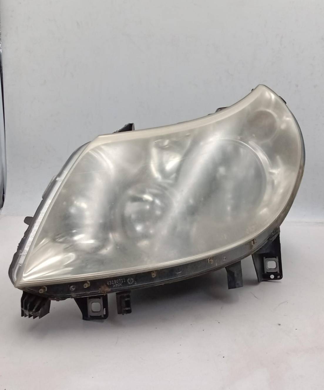 Fanale anteriore sinistro