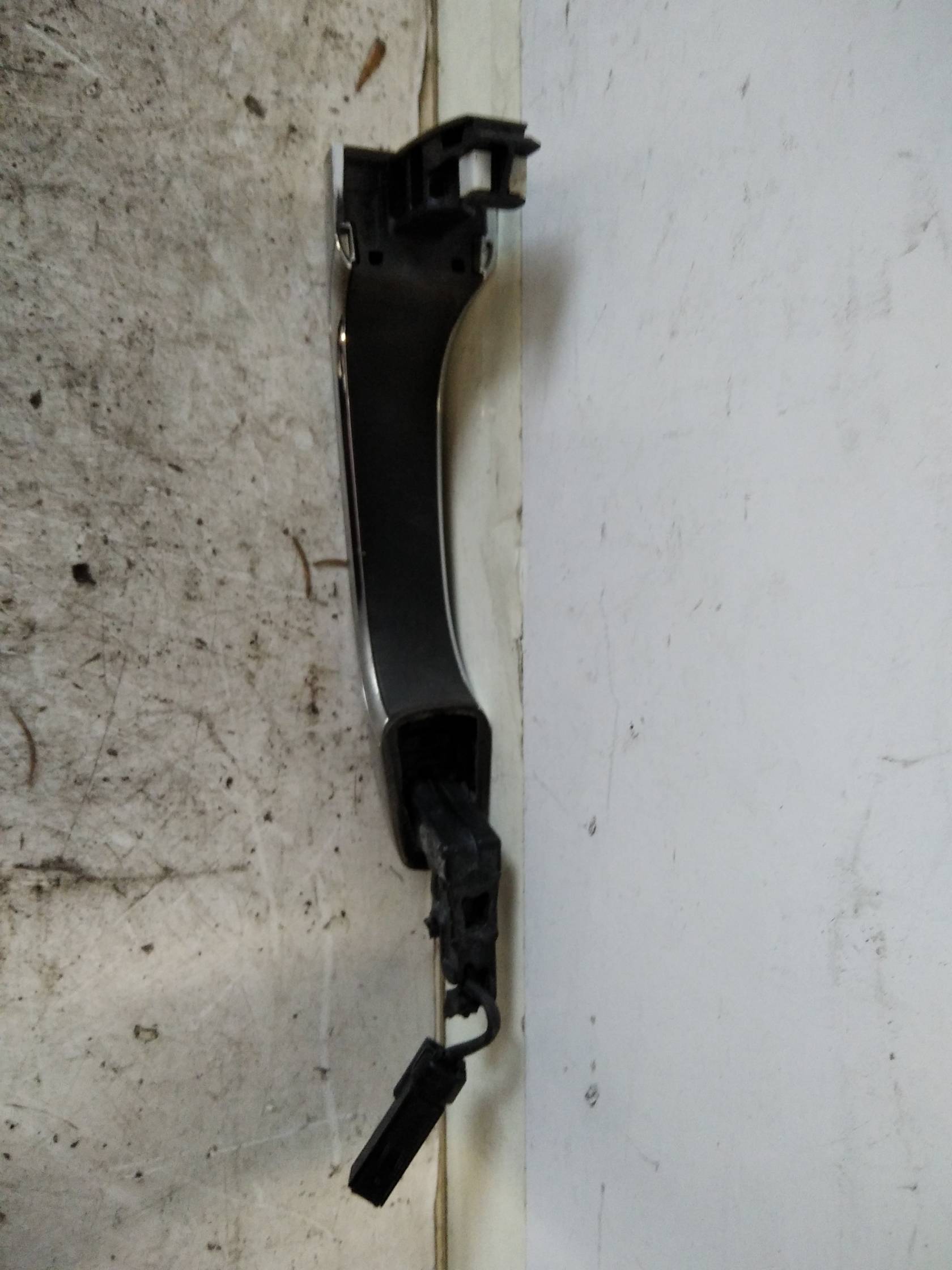 Maniglia porta ant. sx. Maniglia porta ant. sx.