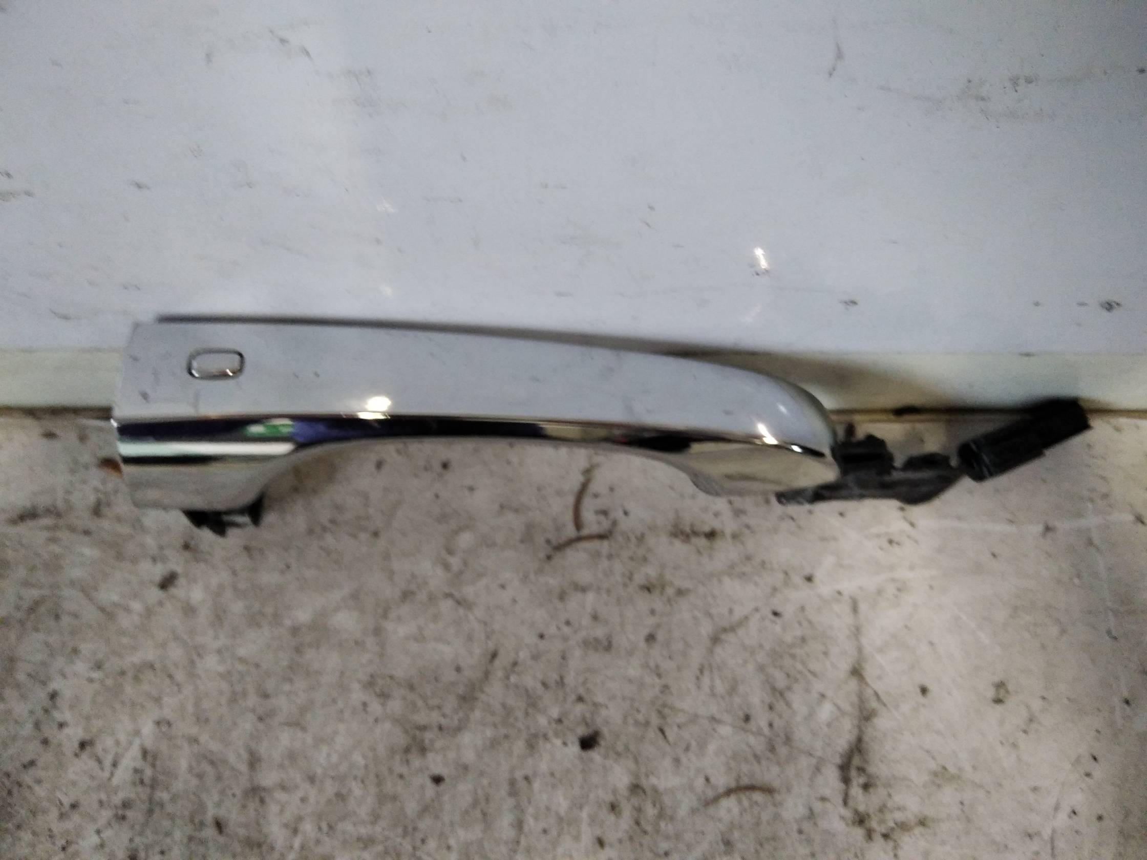 Maniglia porta ant. sx. Maniglia porta ant. sx.