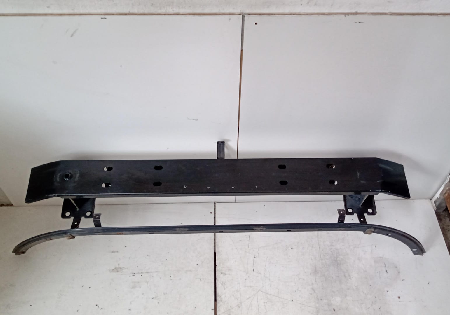 Traversa paraurti anteriore