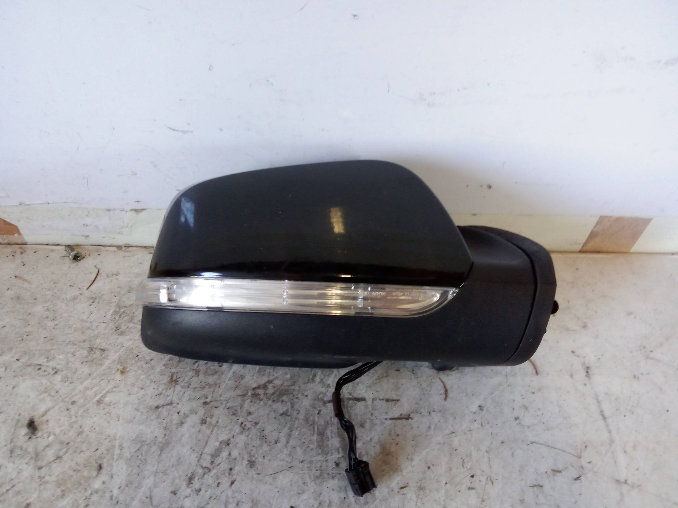 Retrovisore est. regolaz. elettr. dx.