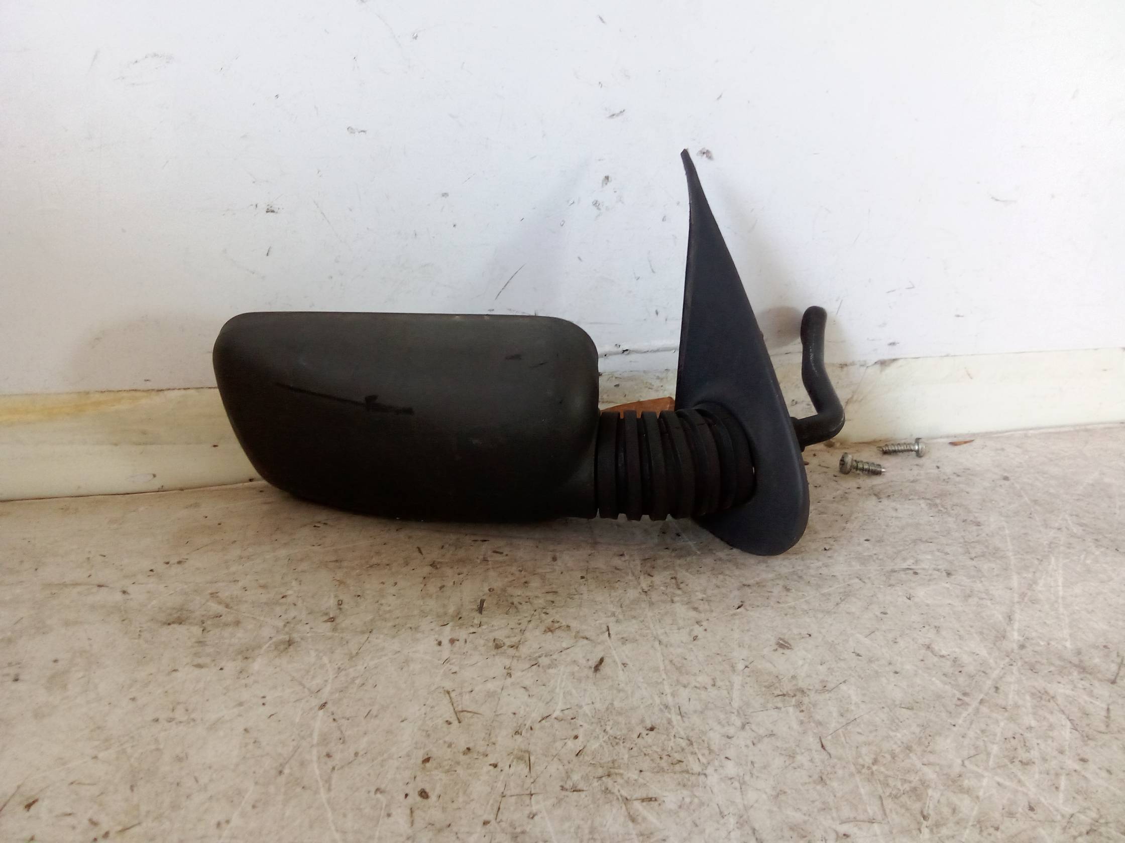 Retrovisore est. dx.