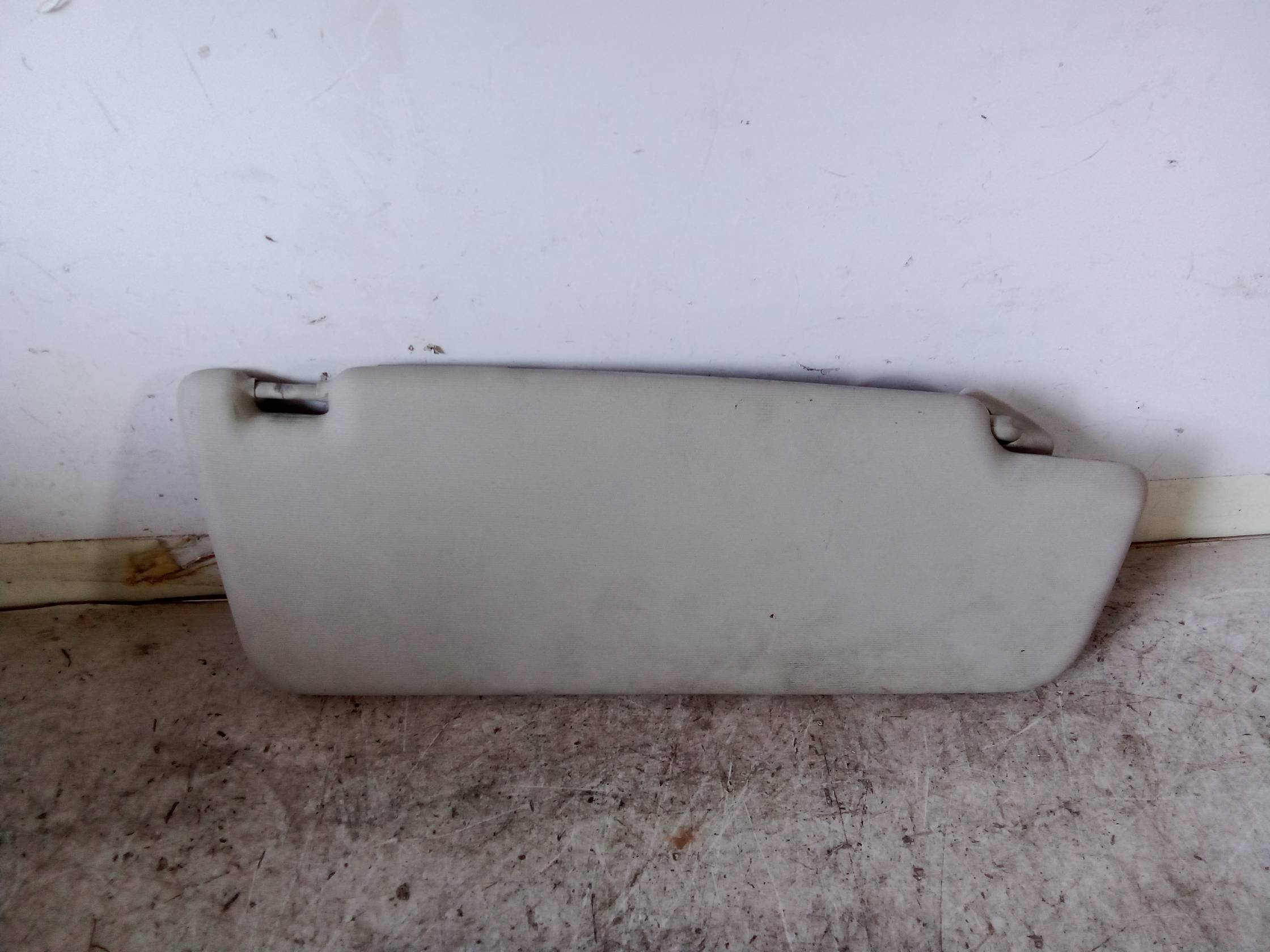 Aletta parasole parabrezza sx.