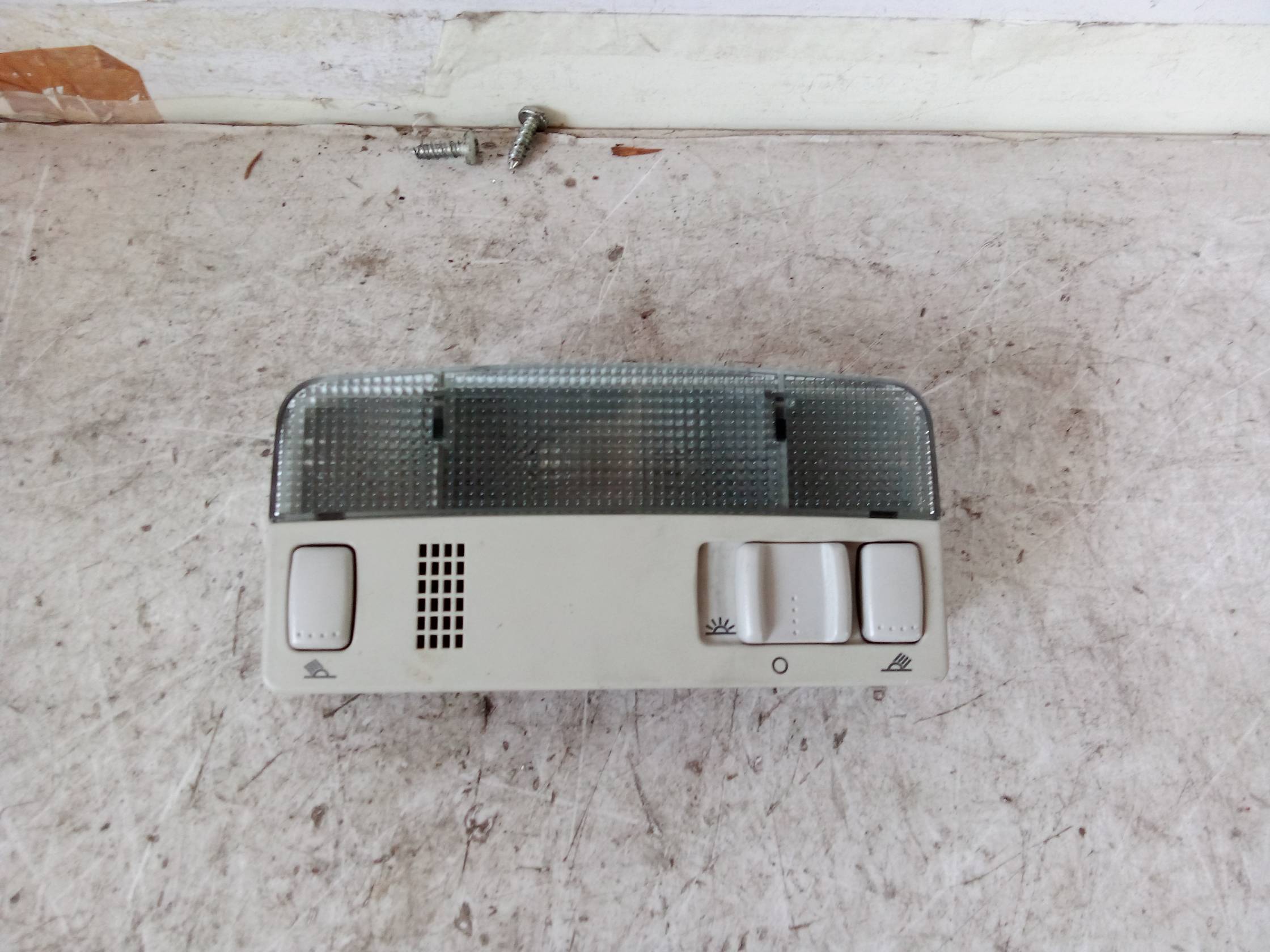 Luce cortesia ant. tetto