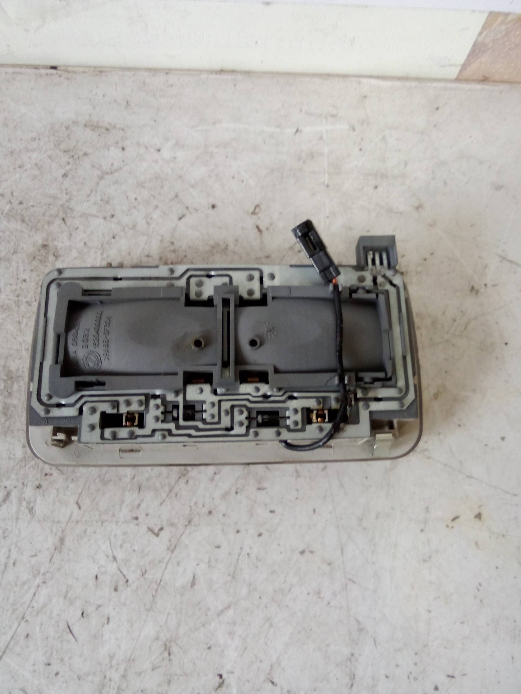 Luce cortesia ant. tetto