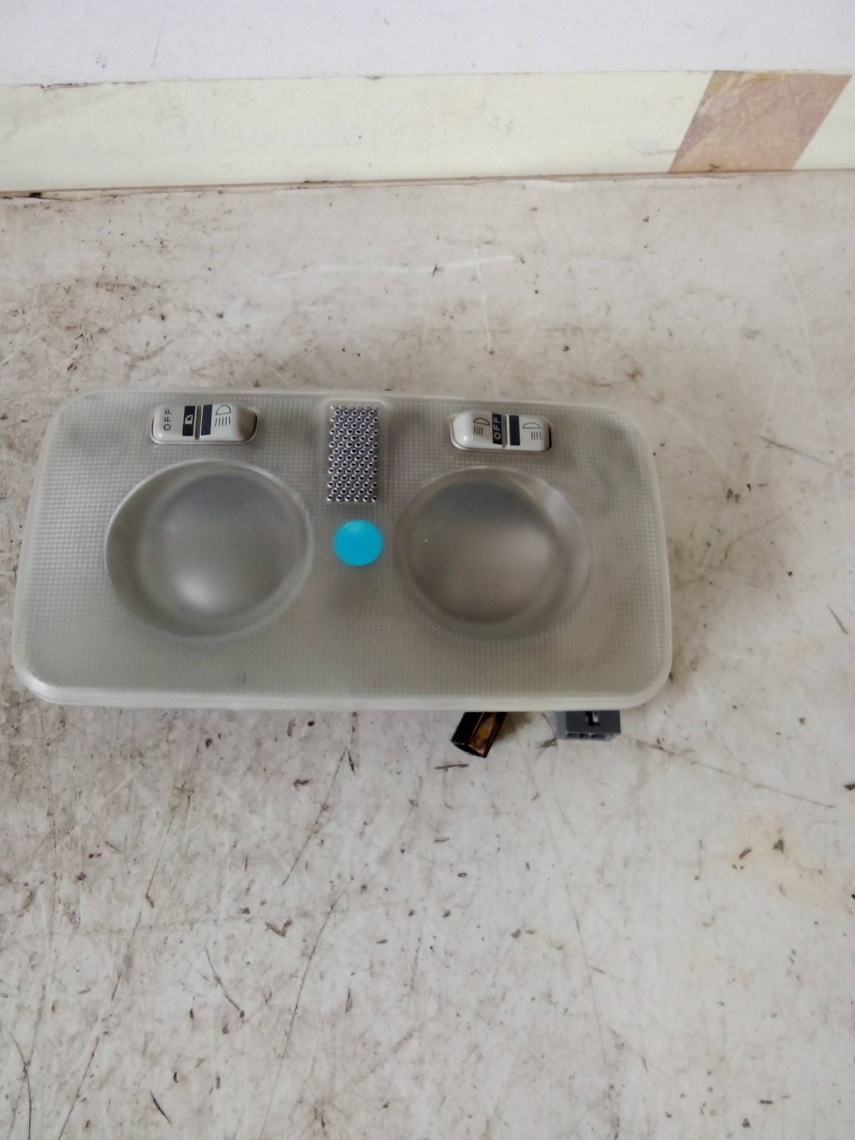 Luce cortesia ant. tetto