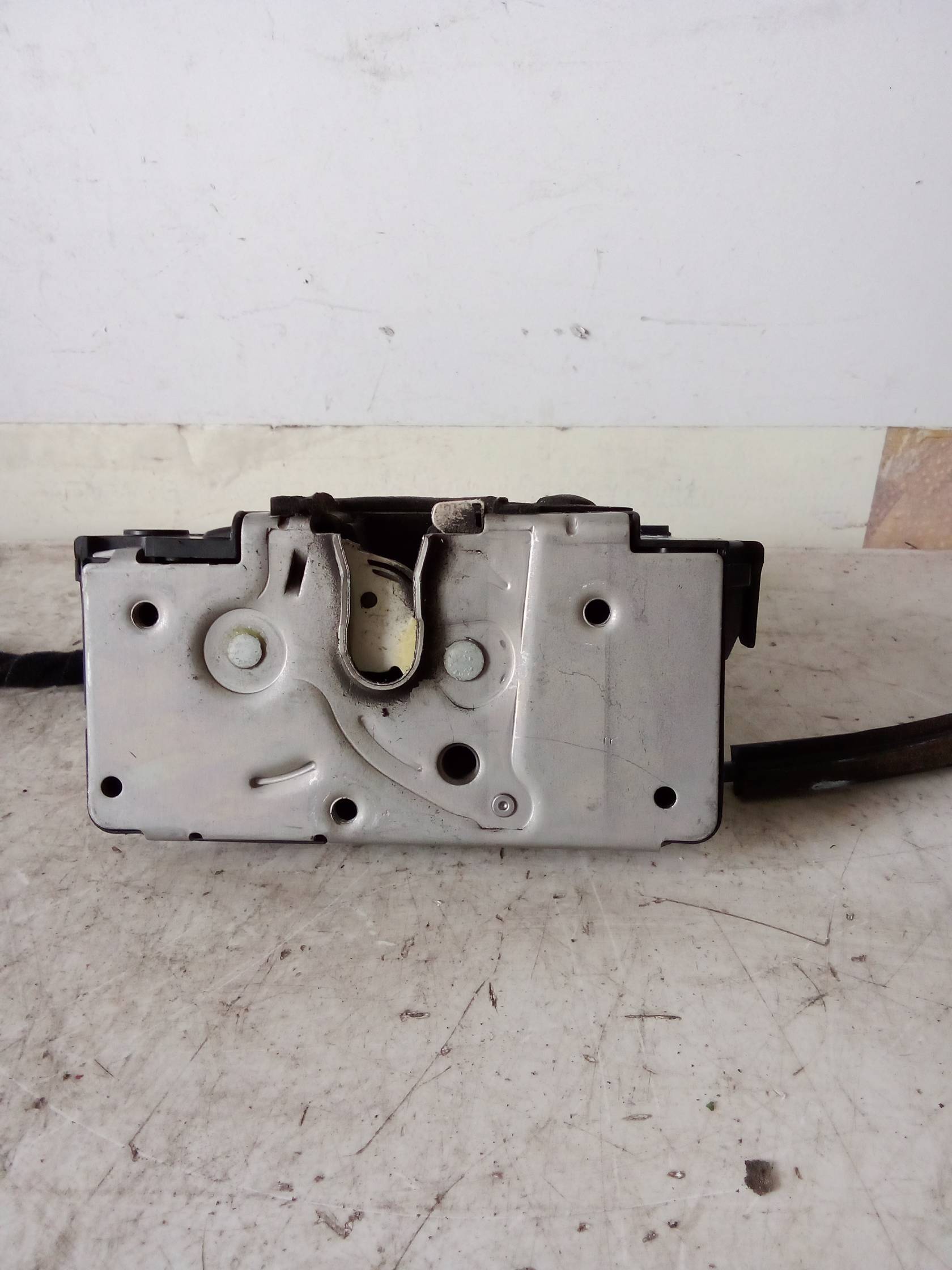 Serratura porta ant. dx.