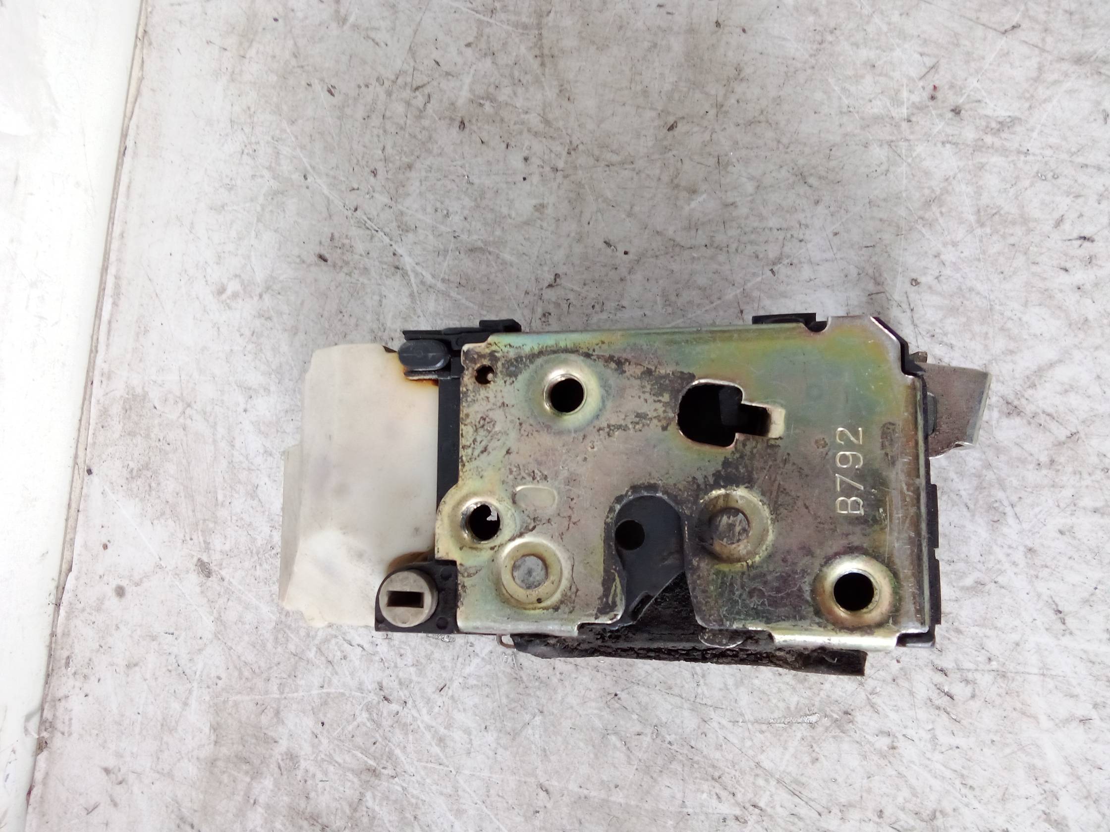 Serratura porta post. sx.