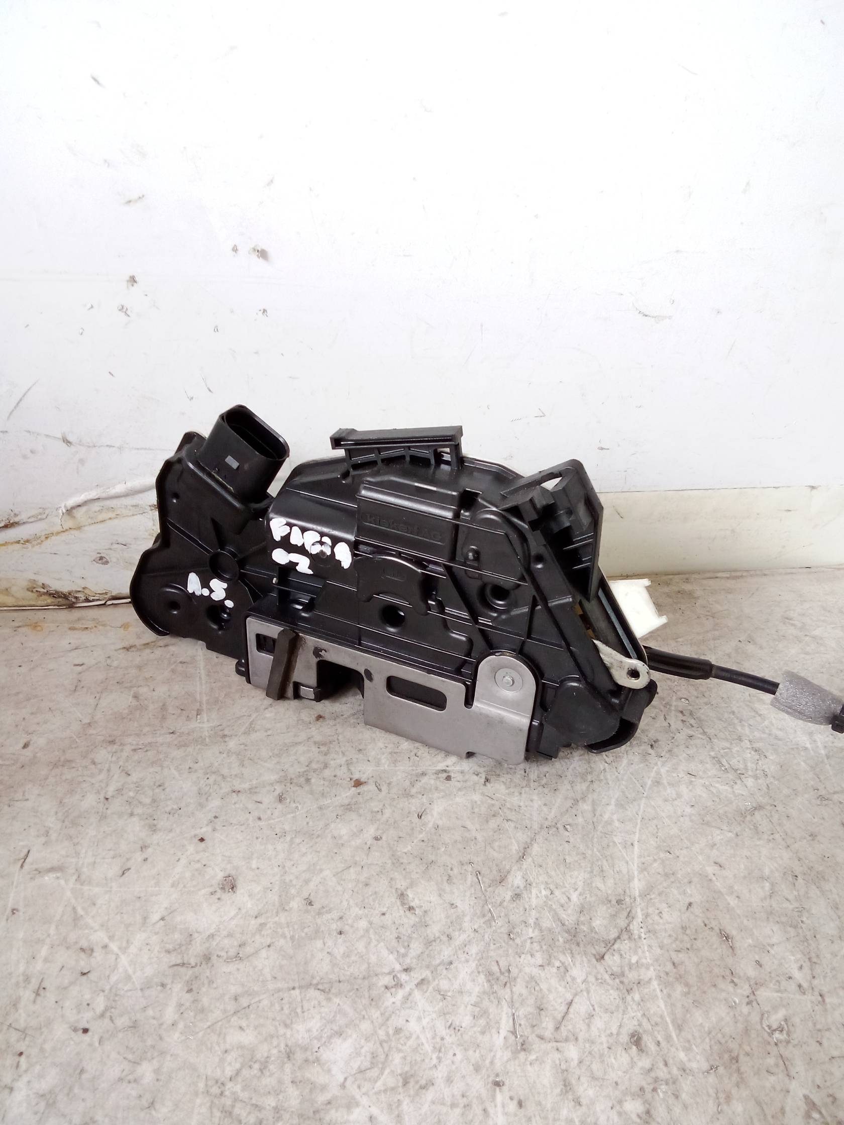 Serratura porta ant. sx.