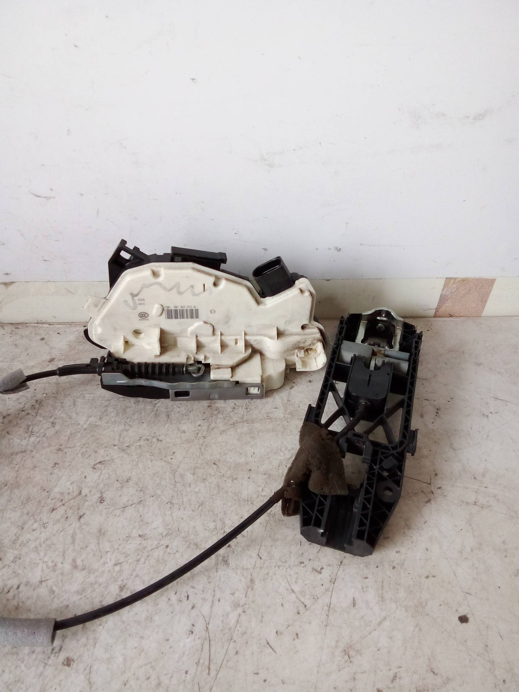 Serratura porta ant. sx.