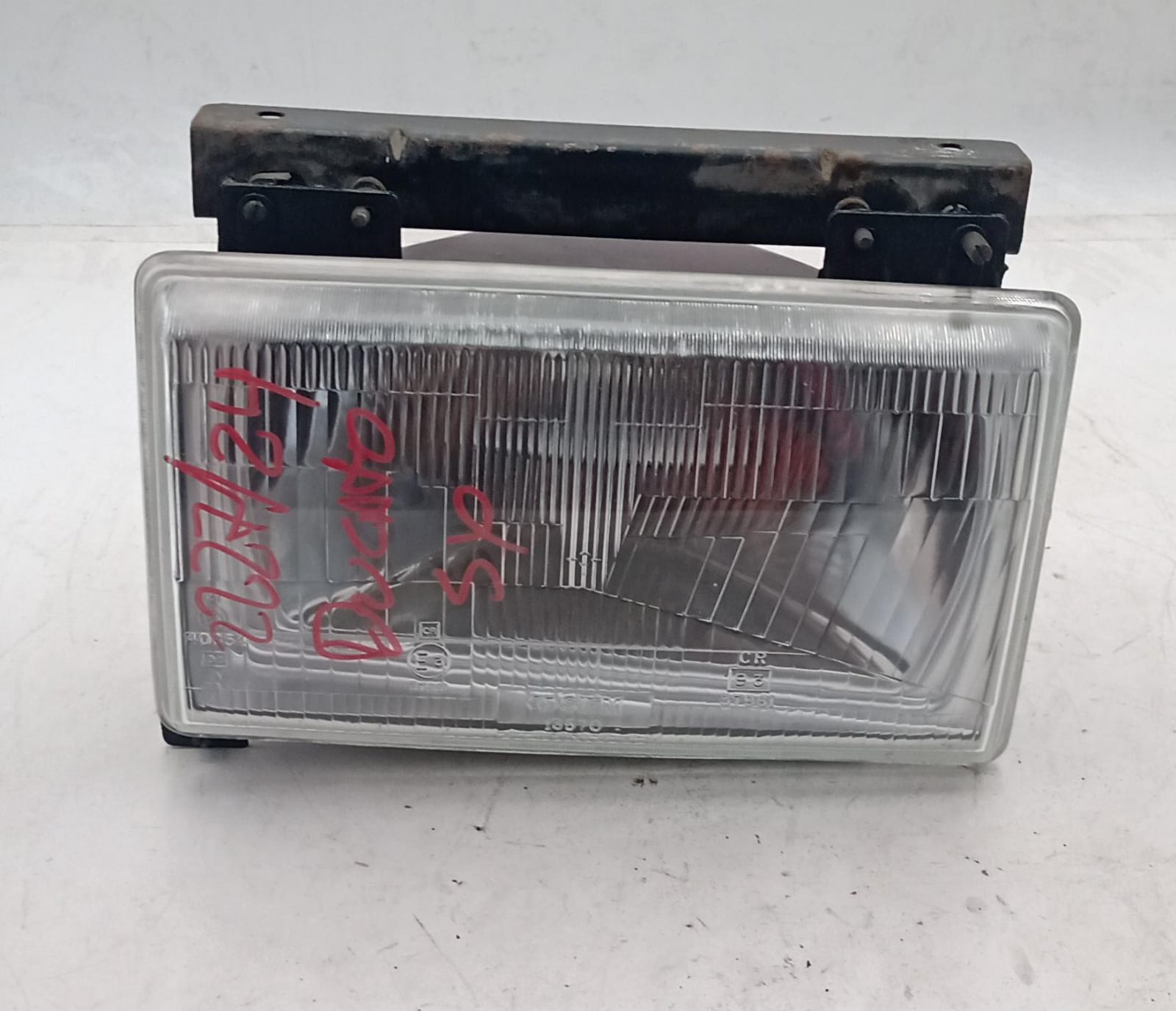 Fanale anteriore sinistro