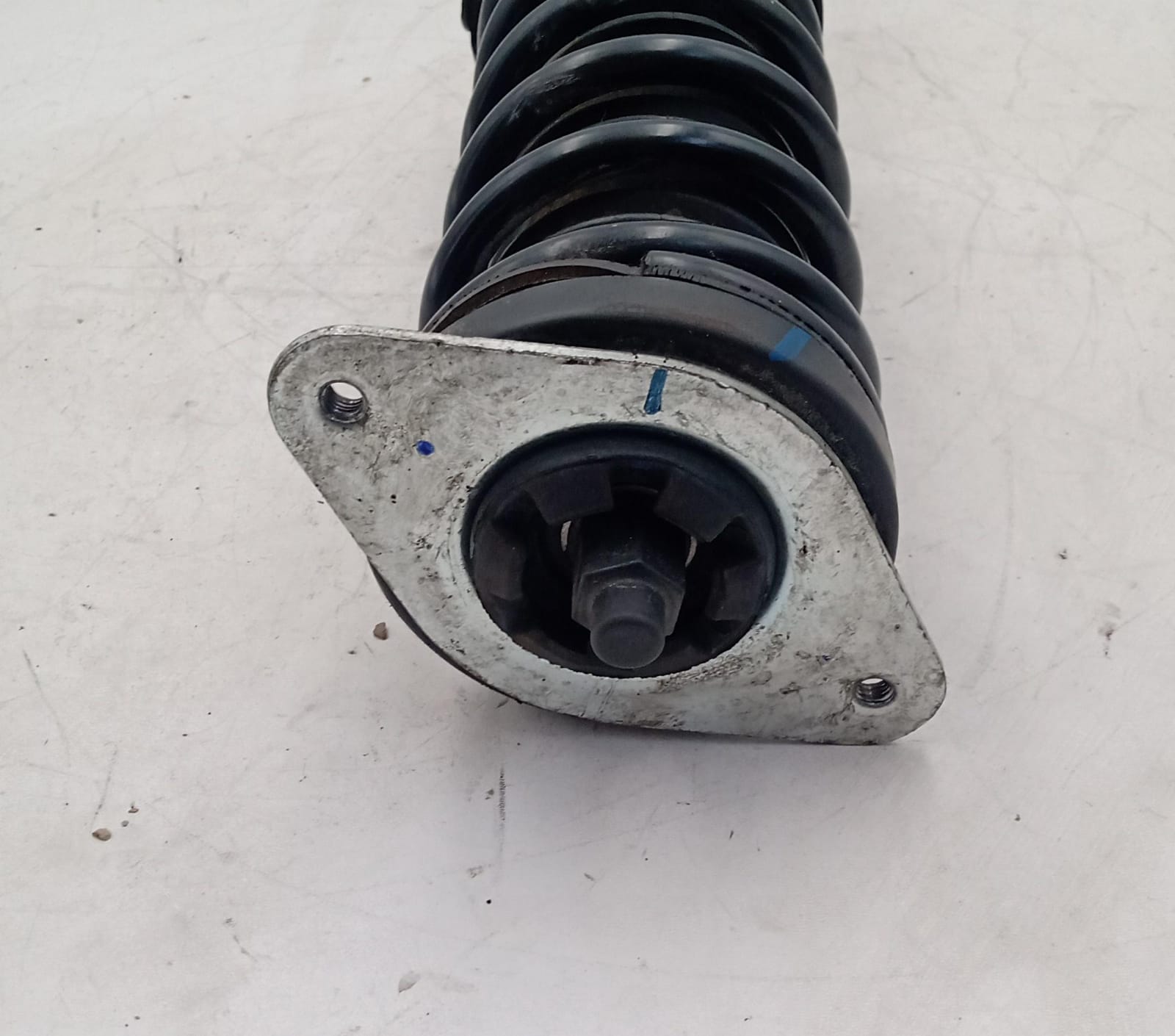 Ammortizzatore anteriore destro