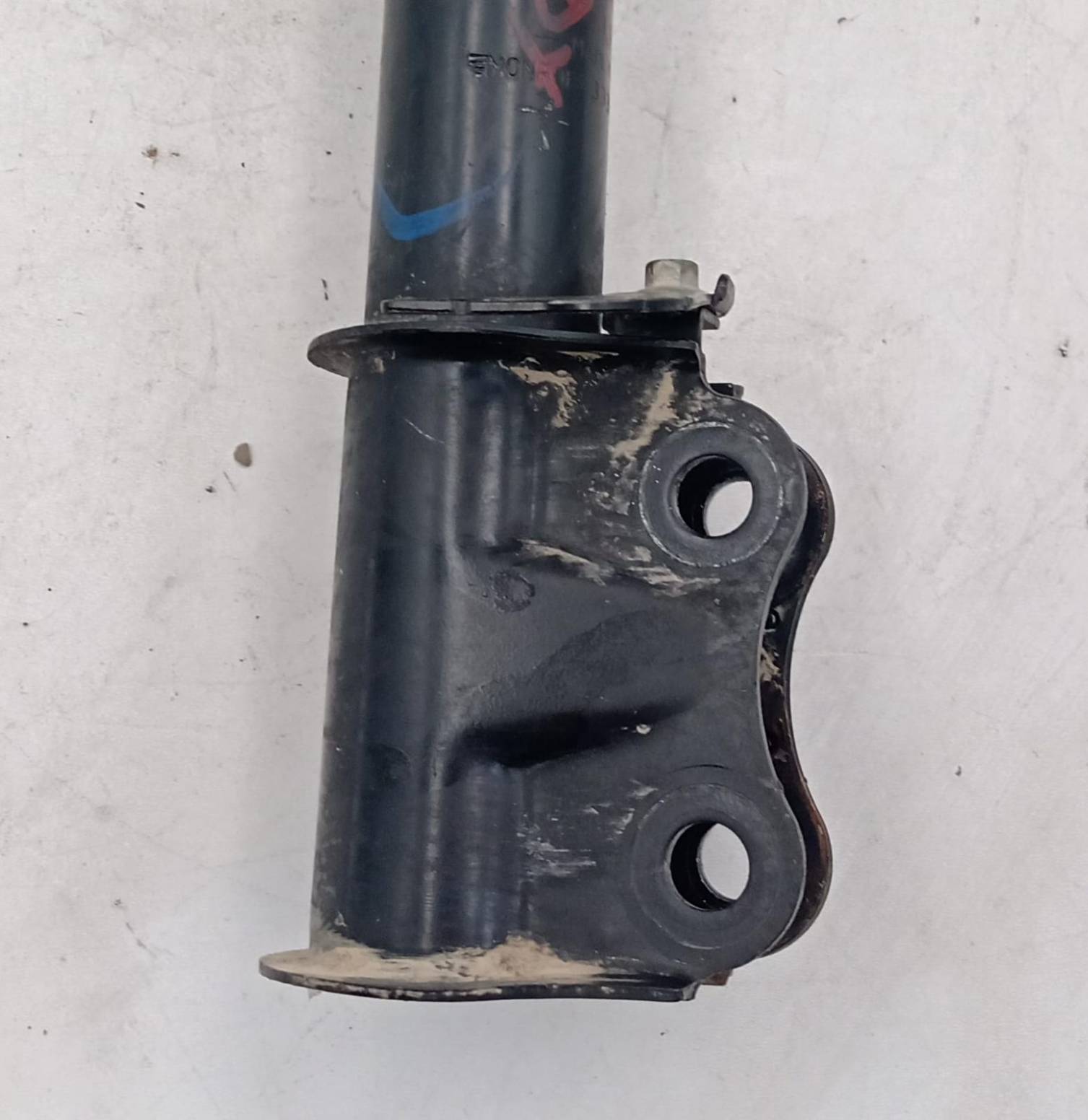 Ammortizzatore anteriore destro