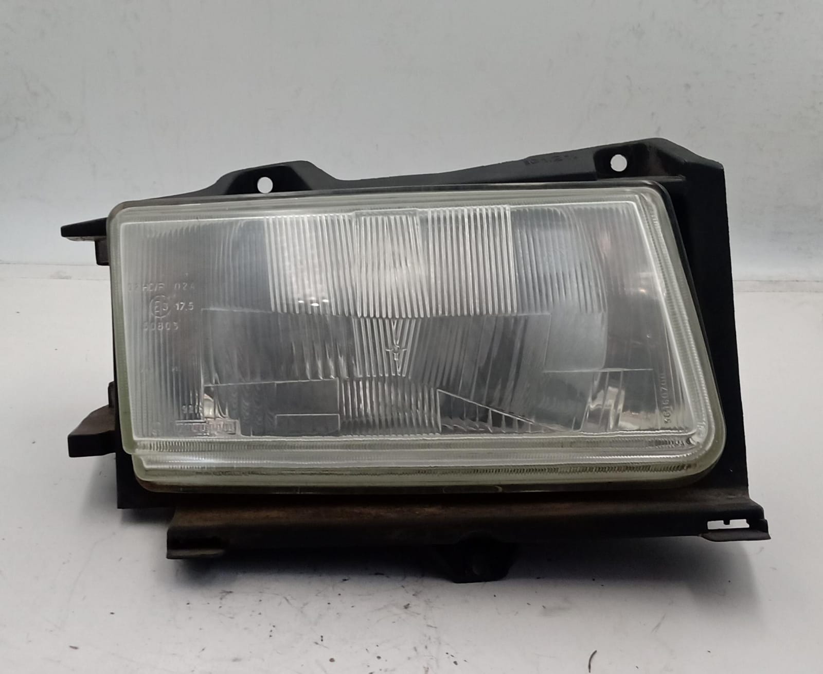 Fanale anteriore destro