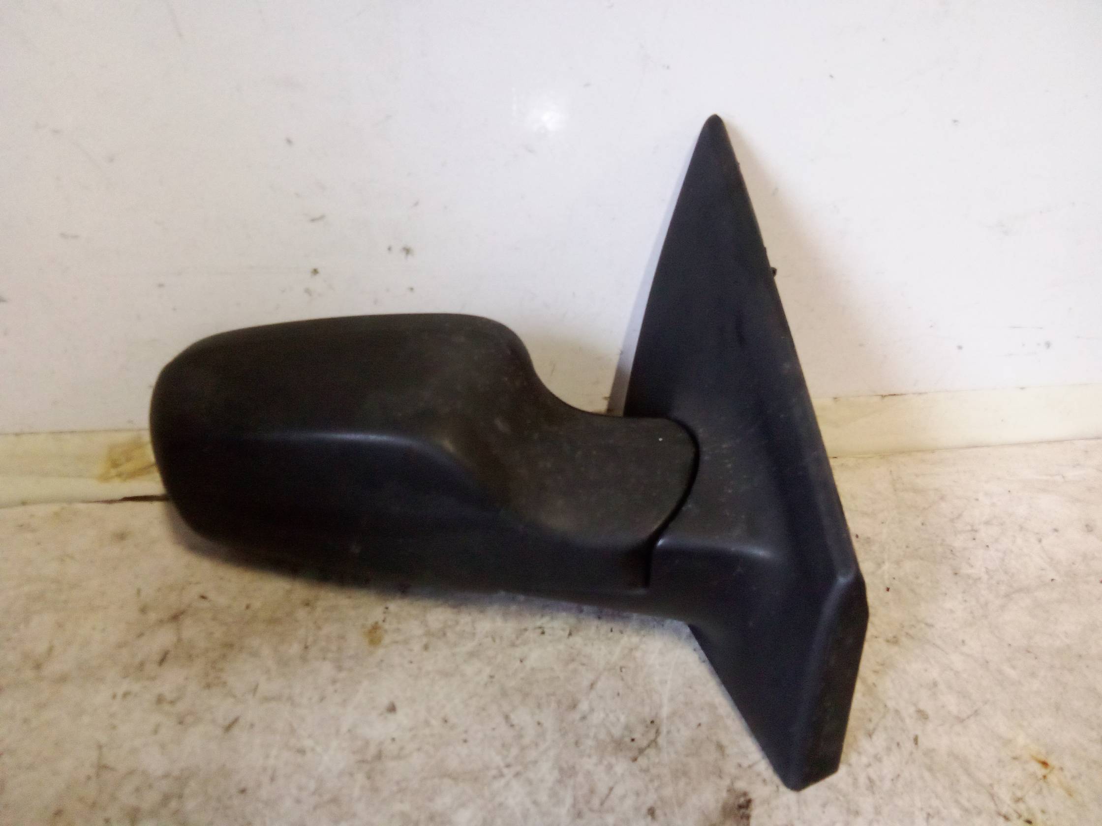 Retrovisore est. regolaz. elettr. dx.