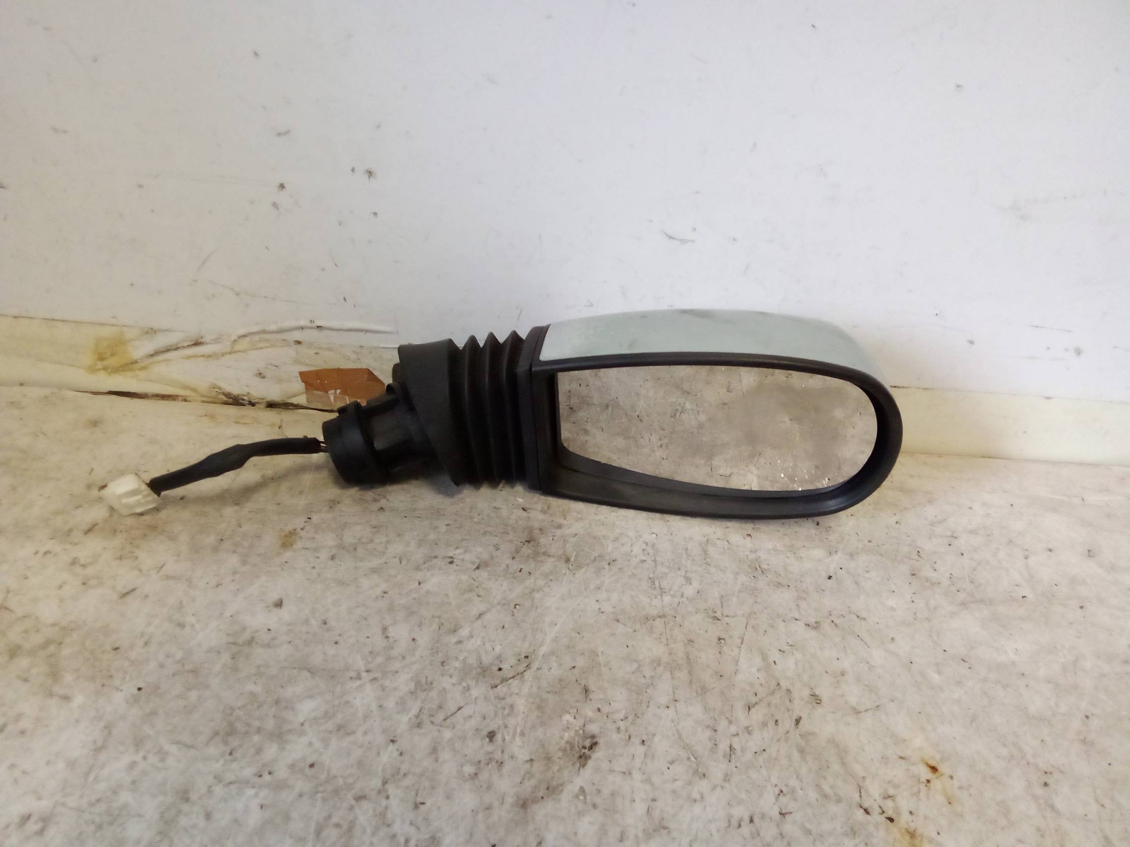 Retrovisore est. regolaz. elettr. dx.