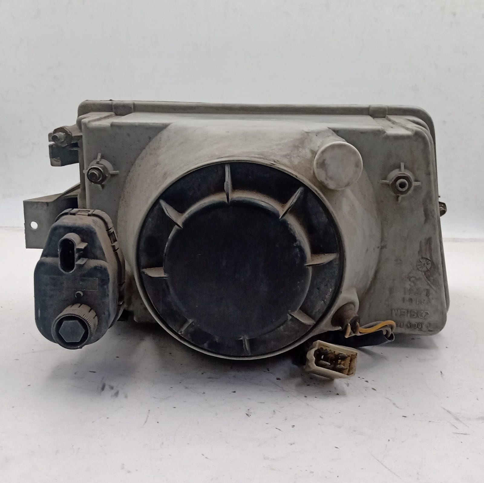 Fanale anteriore sinistro