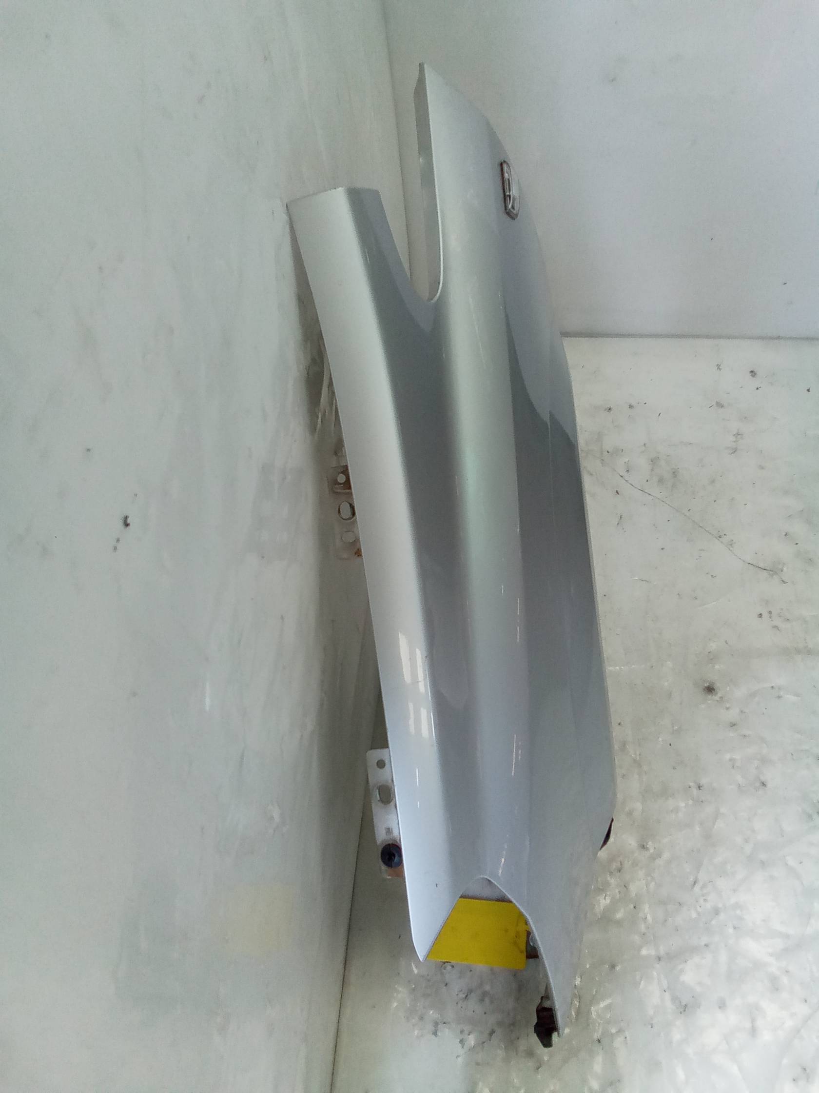 Parafango ant. sx.