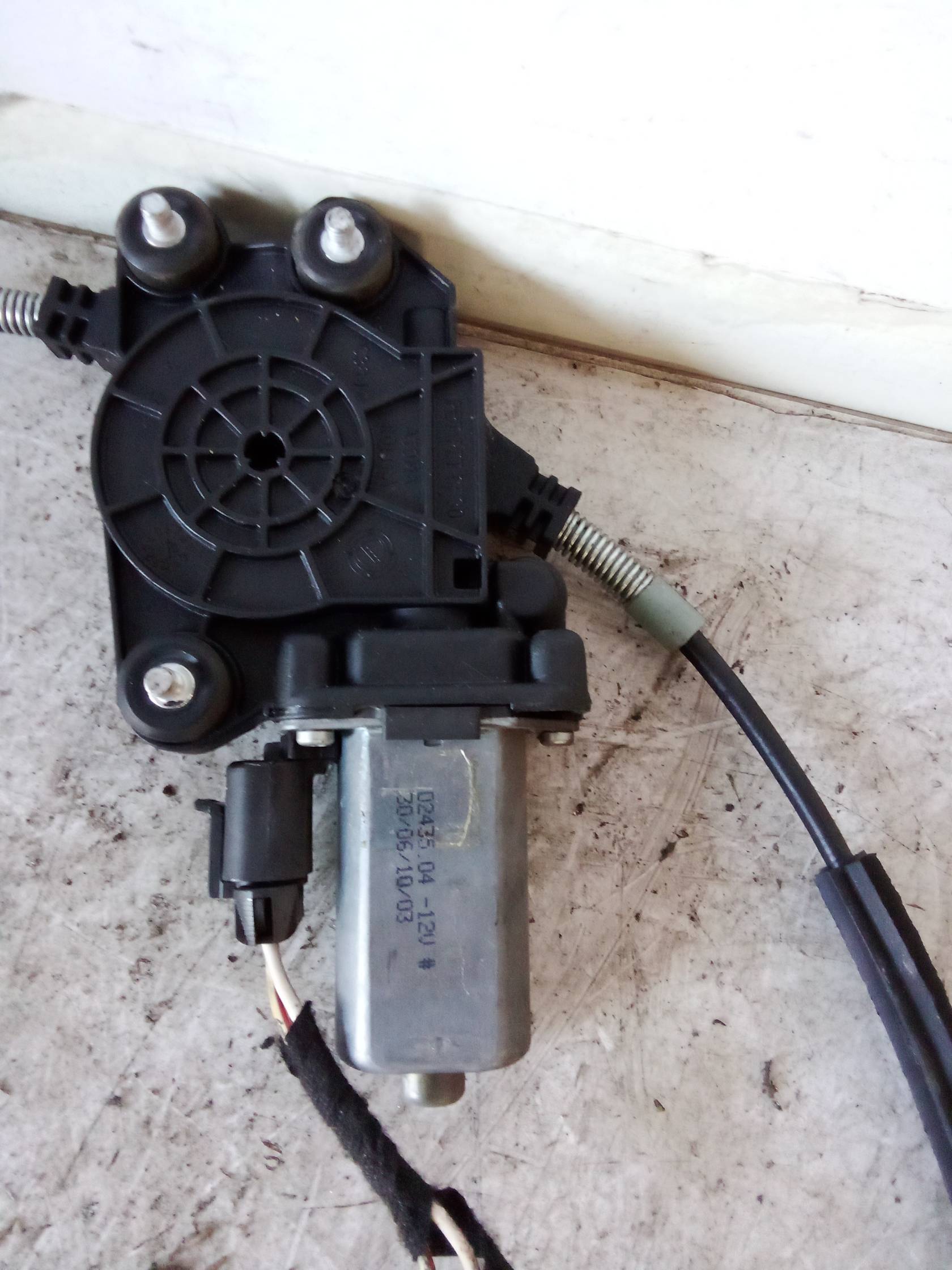 Alzacristallo elettr. porta ant. con motorino dx.