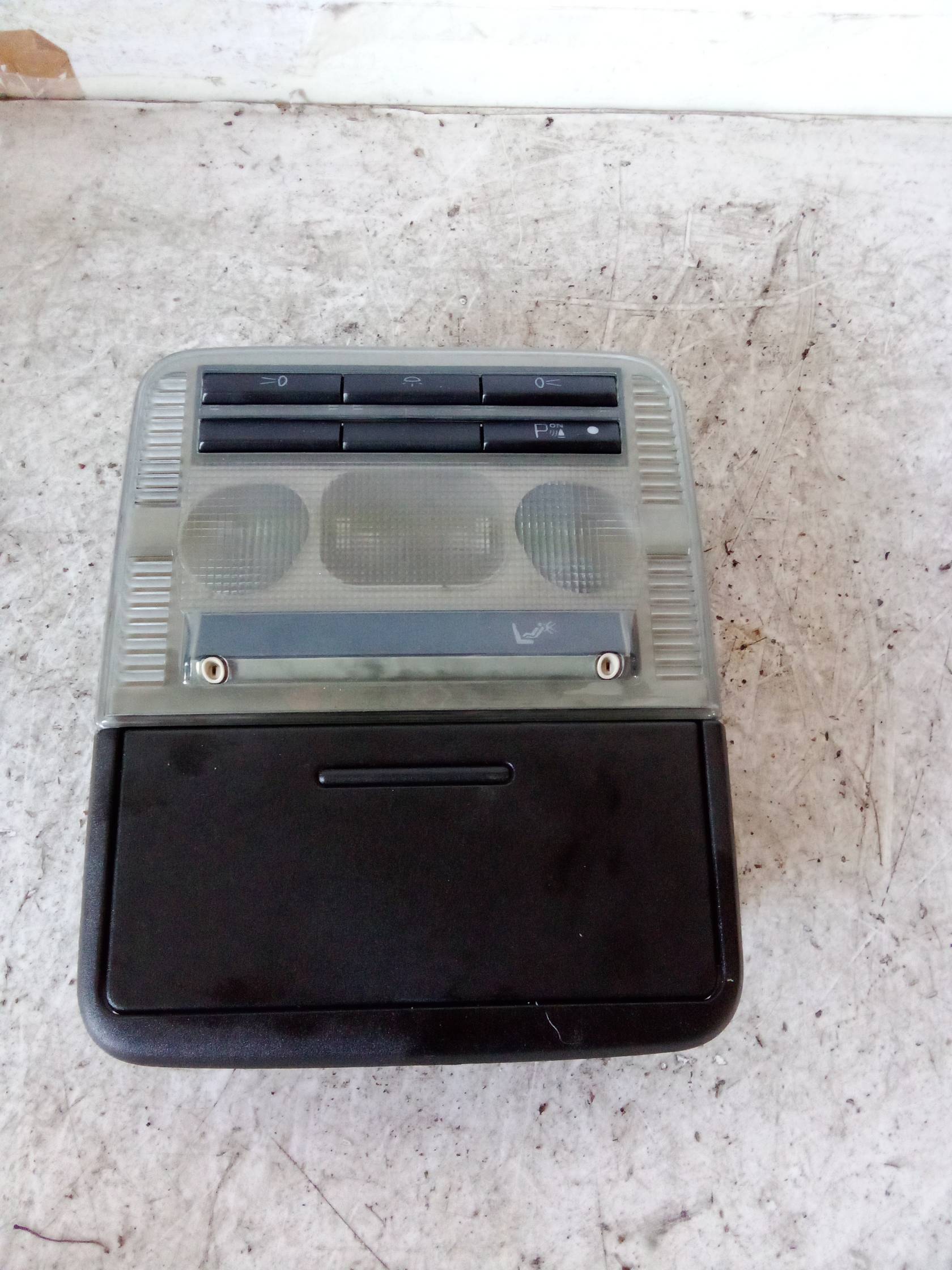 Luce cortesia ant. tetto