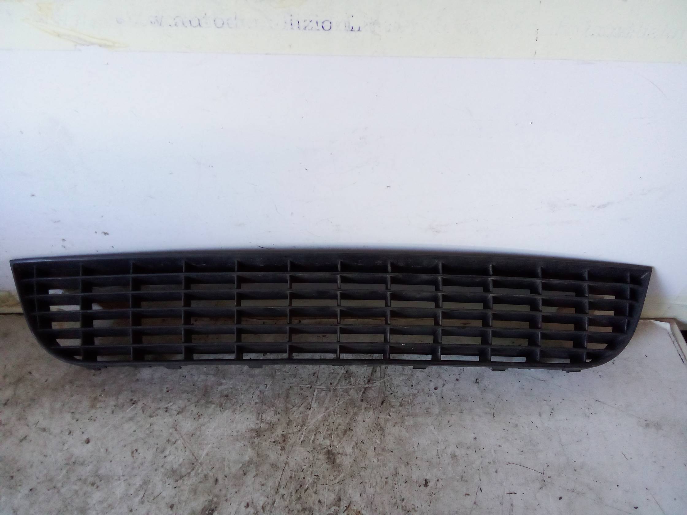 Griglia inf. paraurti ant.